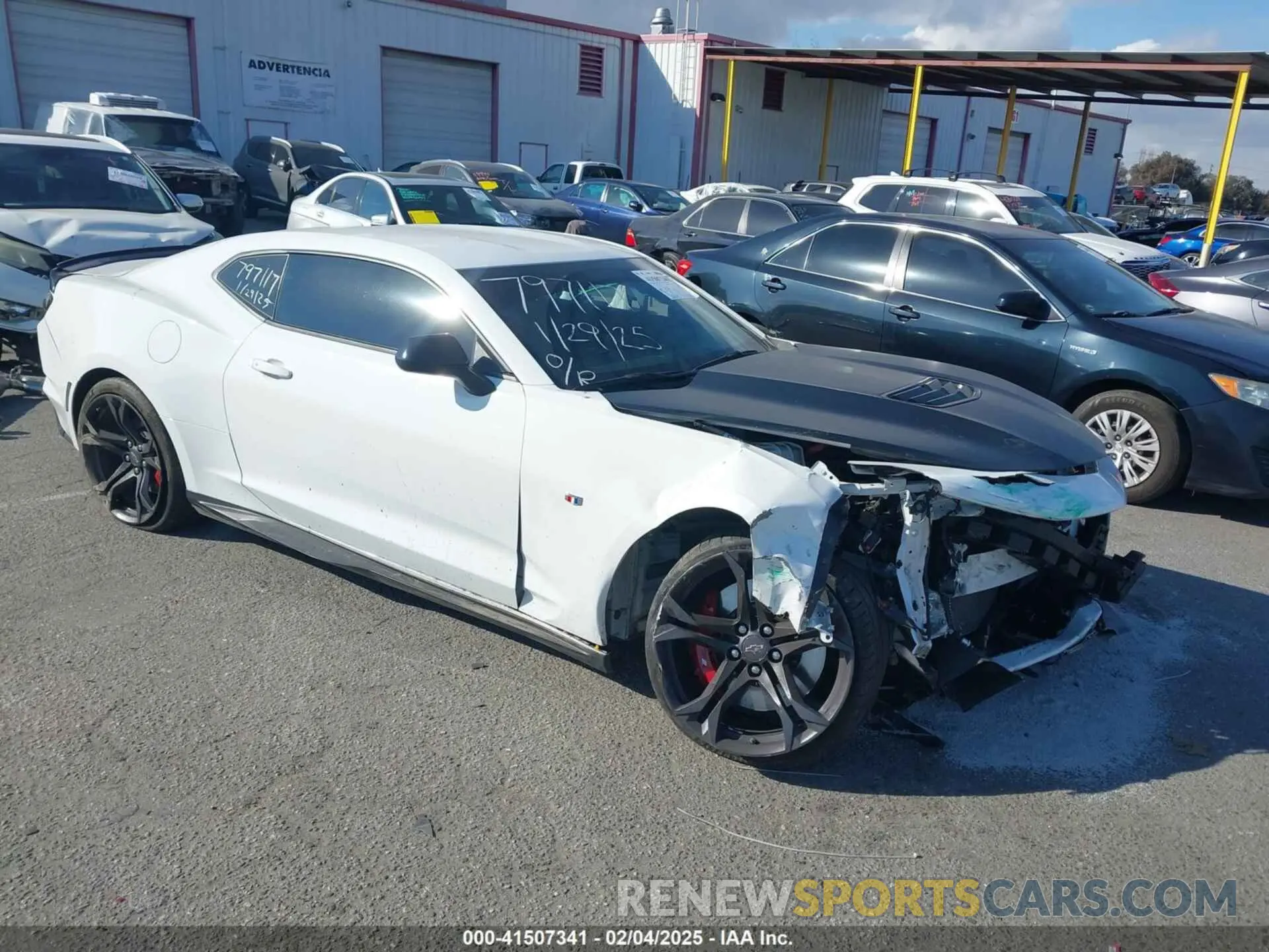 1 Photograph of a damaged car 1G1FE1R72L0137049 CHEVROLET CAMARO 2020