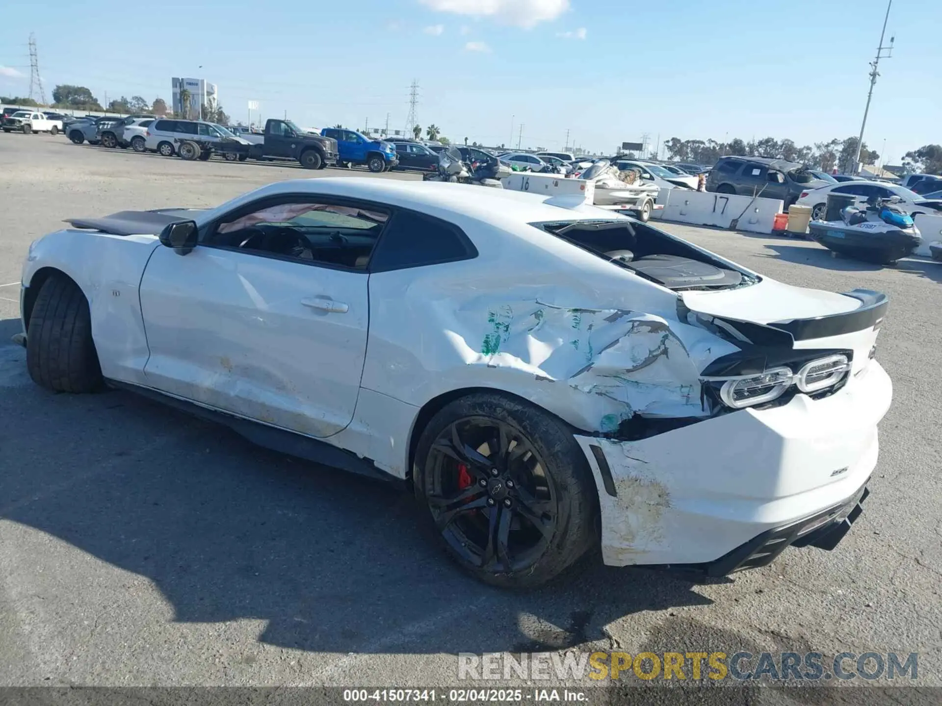 3 Photograph of a damaged car 1G1FE1R72L0137049 CHEVROLET CAMARO 2020