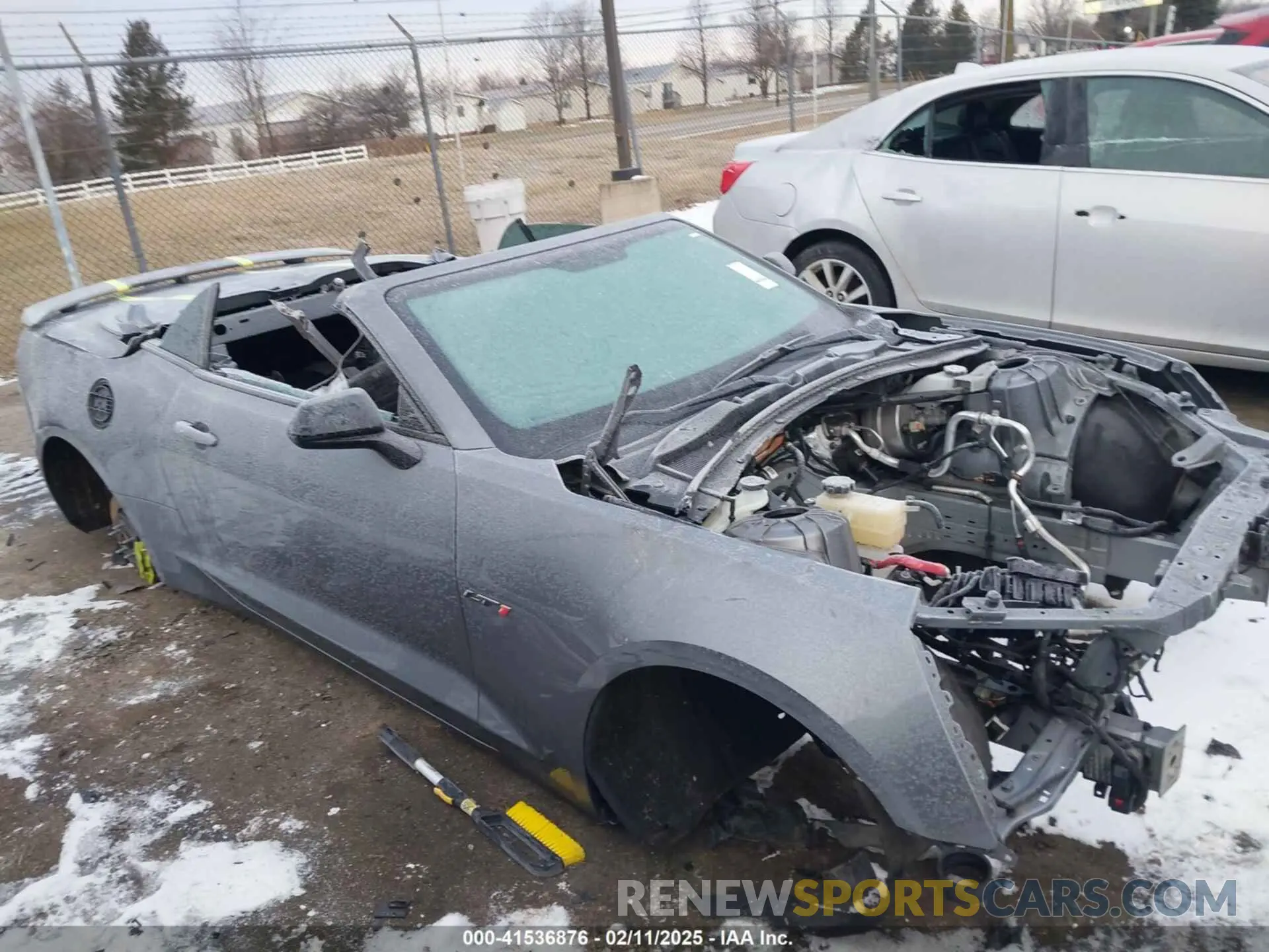 6 Photograph of a damaged car 1G1FH3D76L0143317 CHEVROLET CAMARO 2020
