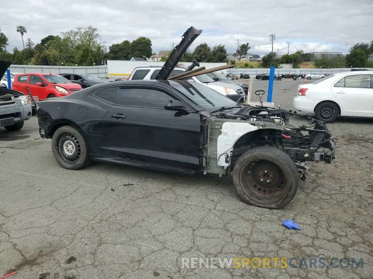 4 Photograph of a damaged car 1G1FK1R65L0112033 CHEVROLET CAMARO 2020