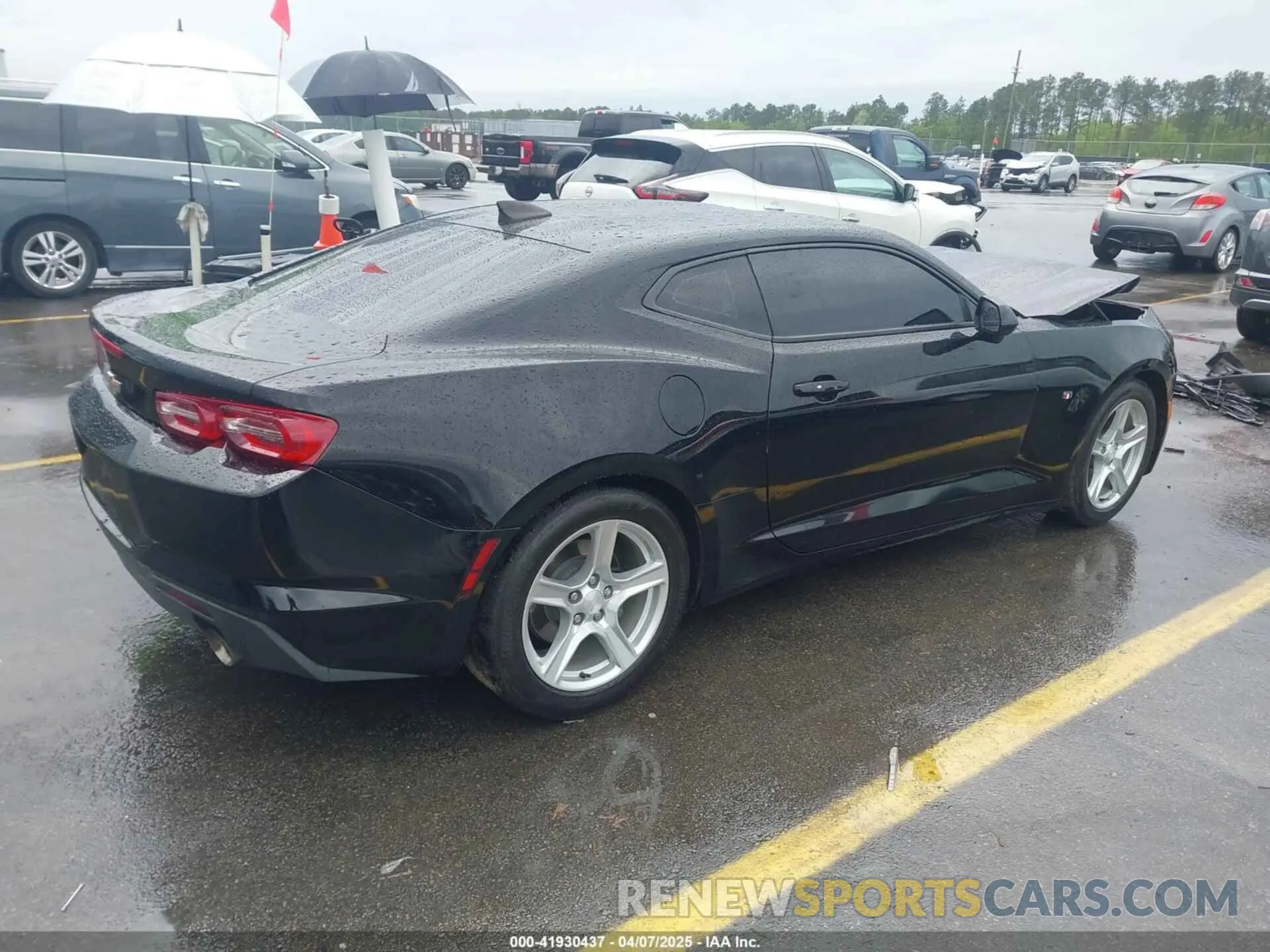 4 Photograph of a damaged car 1G1FA1RX7M0117053 CHEVROLET CAMARO 2021