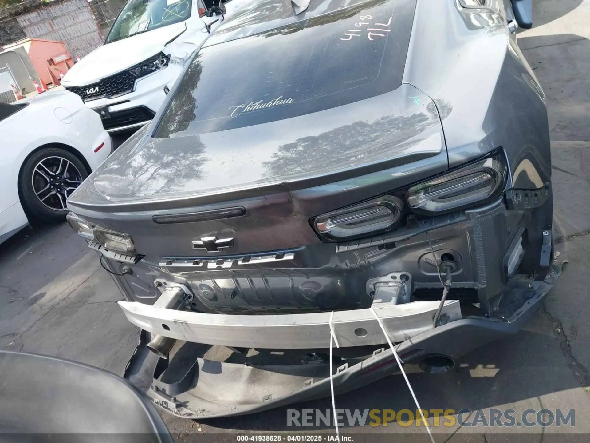 17 Photograph of a damaged car 1G1FB1RS0M0102492 CHEVROLET CAMARO 2021