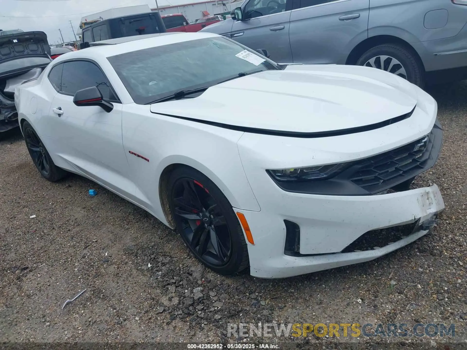 1 Photograph of a damaged car 1G1FB1RS1M0127630 CHEVROLET CAMARO 2021