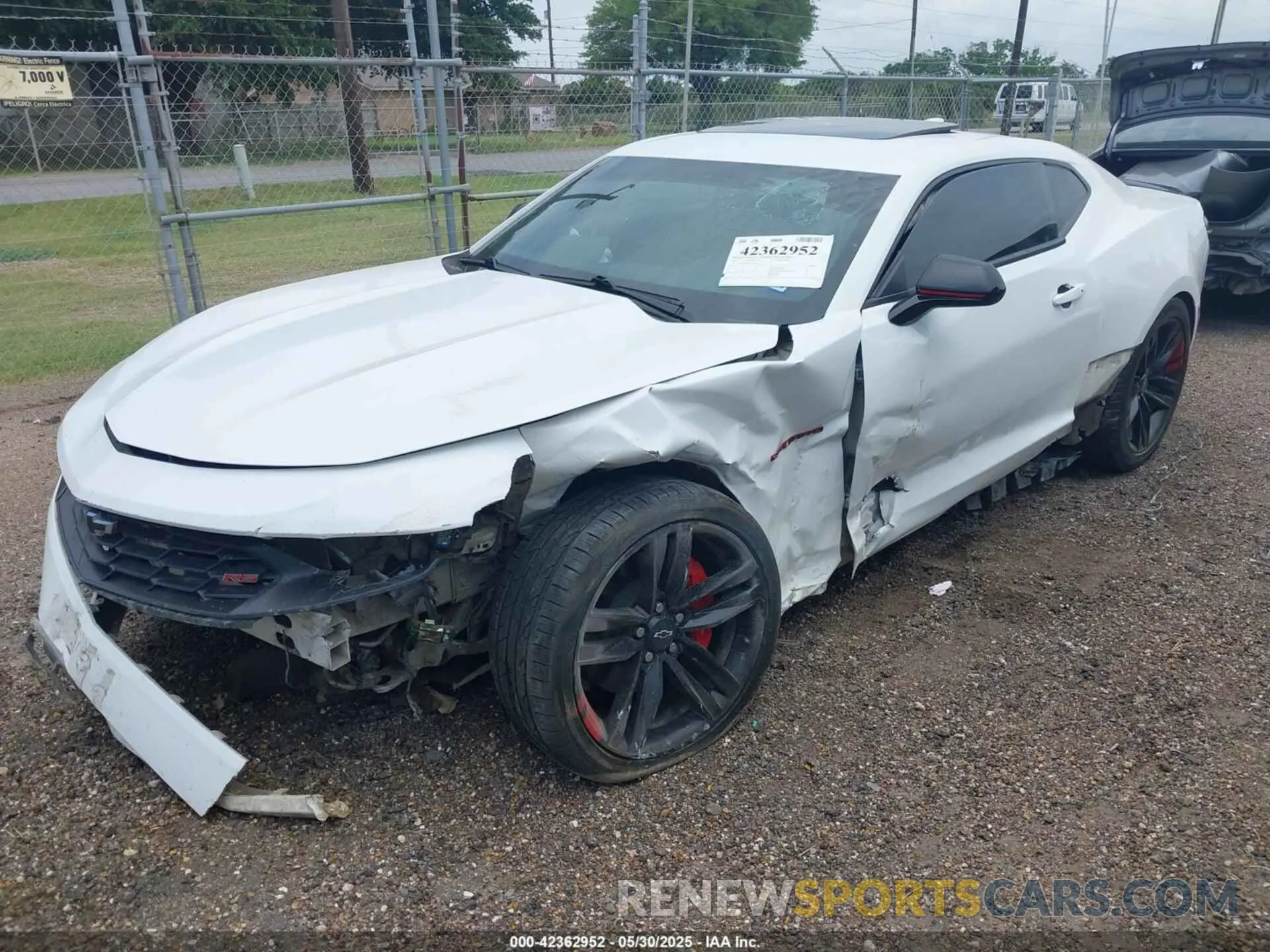 2 Photograph of a damaged car 1G1FB1RS1M0127630 CHEVROLET CAMARO 2021