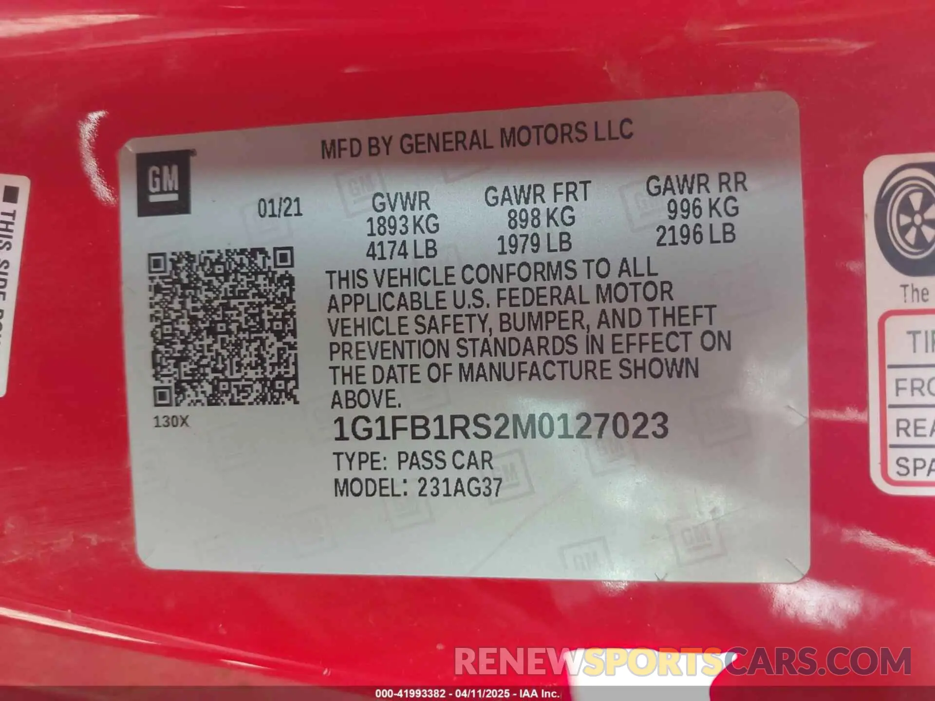 9 Photograph of a damaged car 1G1FB1RS2M0127023 CHEVROLET CAMARO 2021