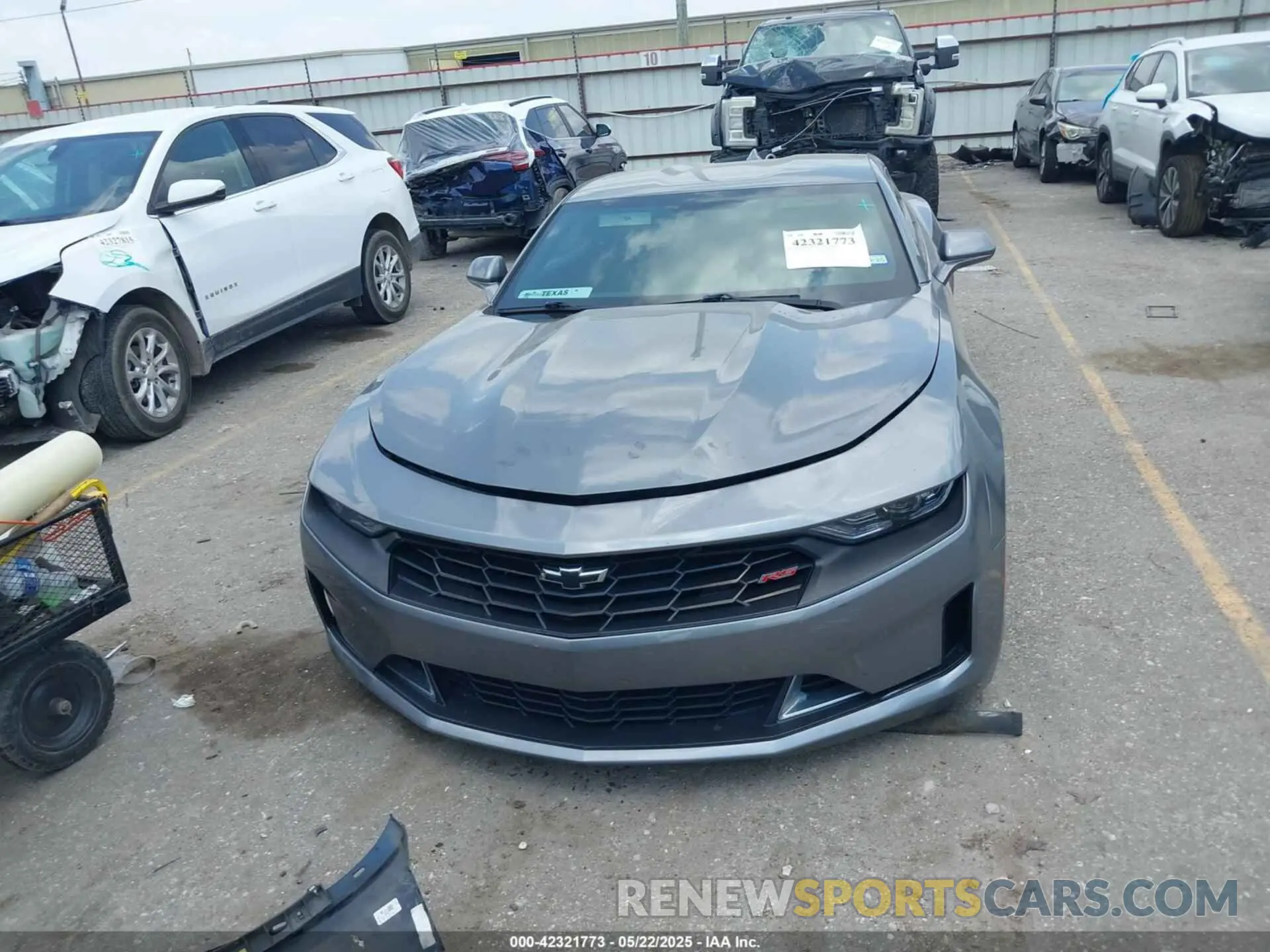 11 Photograph of a damaged car 1G1FB1RS3M0101028 CHEVROLET CAMARO 2021