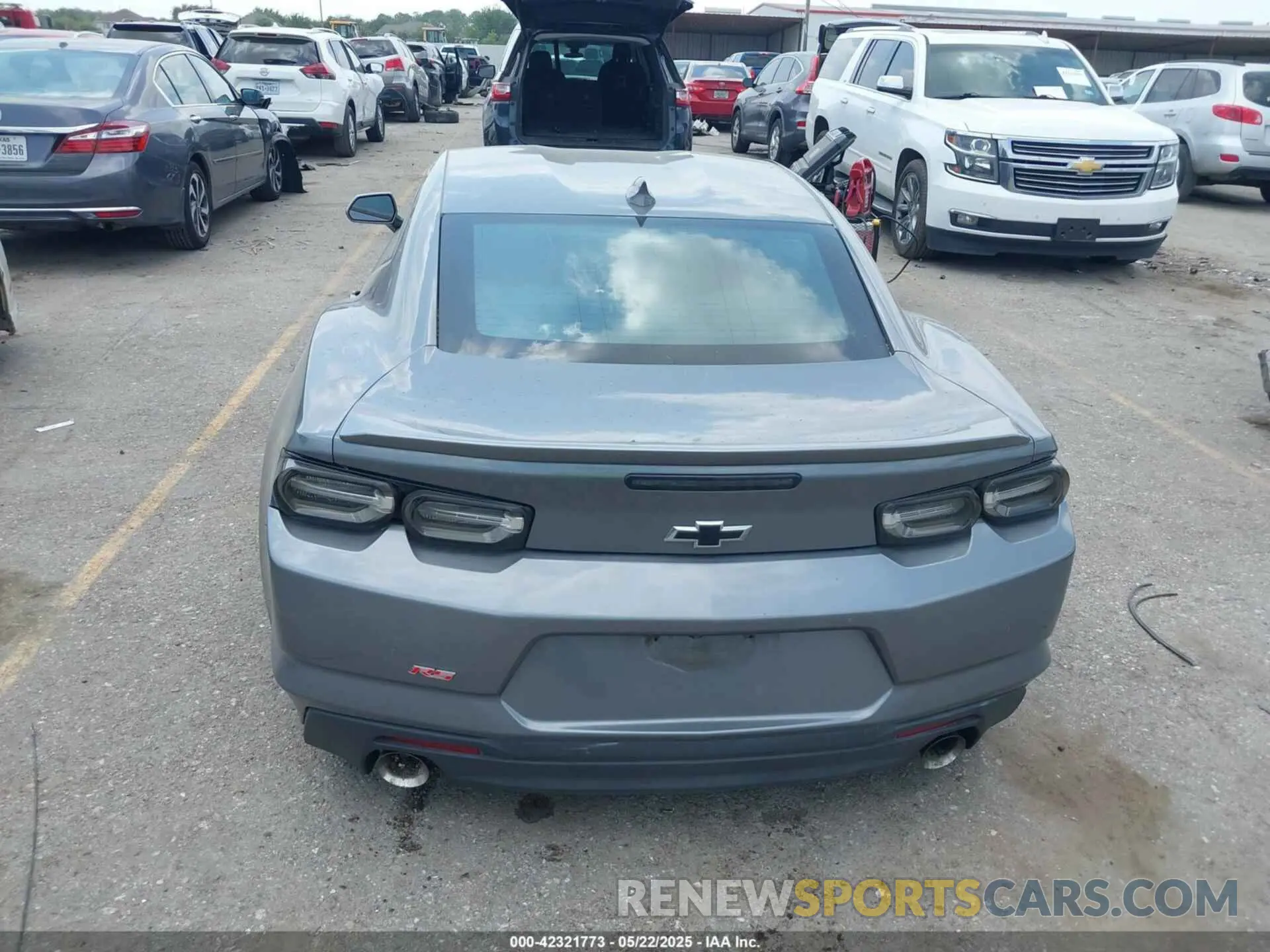 15 Photograph of a damaged car 1G1FB1RS3M0101028 CHEVROLET CAMARO 2021