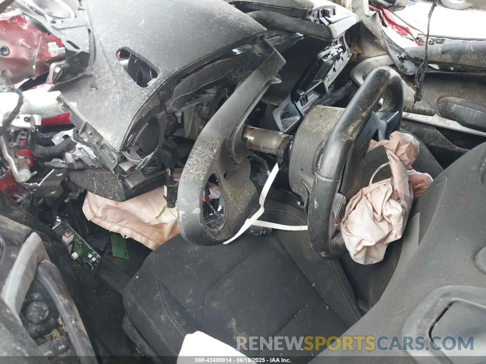 5 Photograph of a damaged car 1G1FB1RS4M0135446 CHEVROLET CAMARO 2021