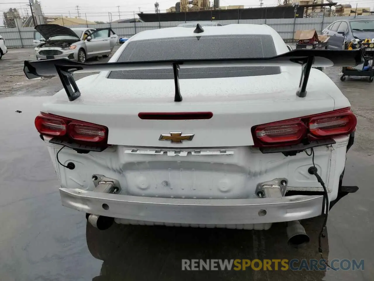 6 Photograph of a damaged car 1G1FB1RX5M0115797 CHEVROLET CAMARO 2021
