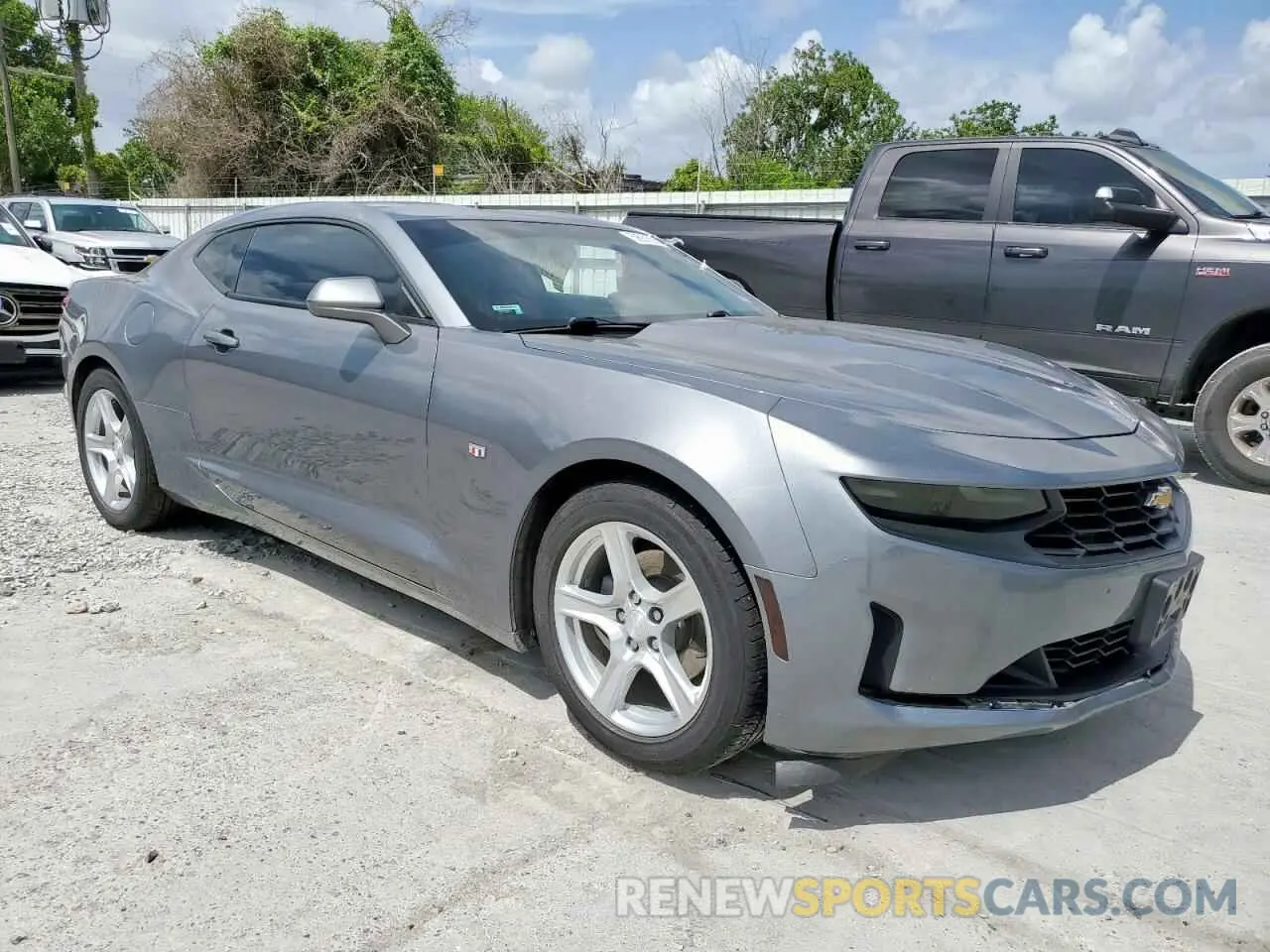 4 Photograph of a damaged car 1G1FB1RX5M0126864 CHEVROLET CAMARO 2021
