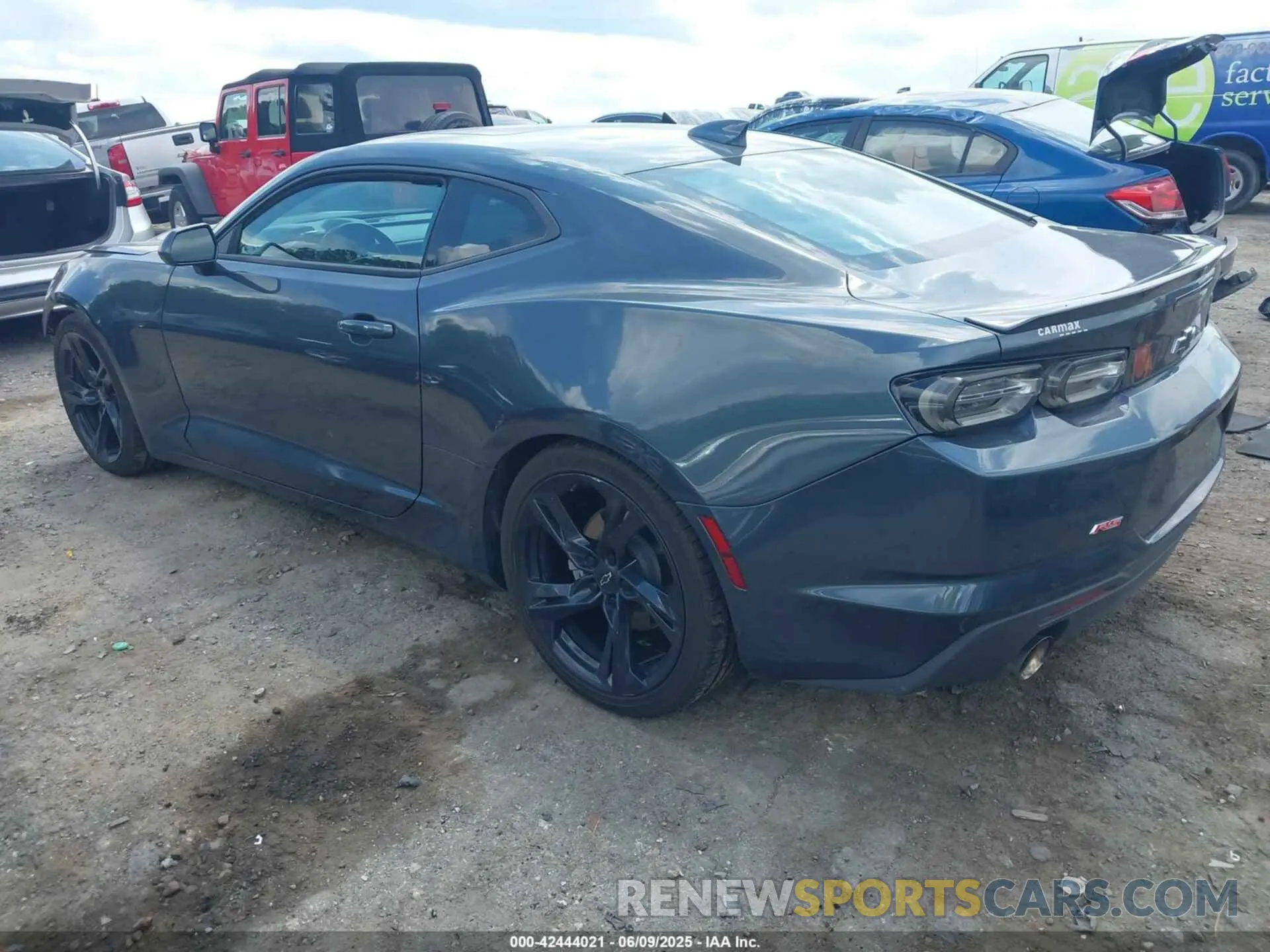 3 Photograph of a damaged car 1G1FB1RX8M0104325 CHEVROLET CAMARO 2021