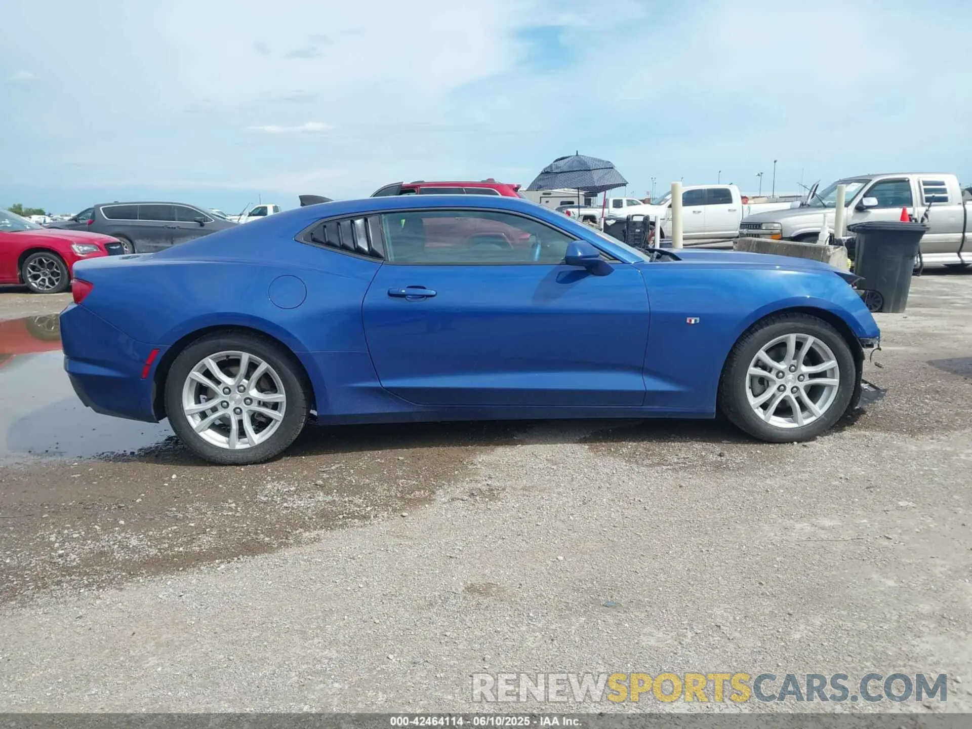 13 Photograph of a damaged car 1G1FB1RX9M0106195 CHEVROLET CAMARO 2021