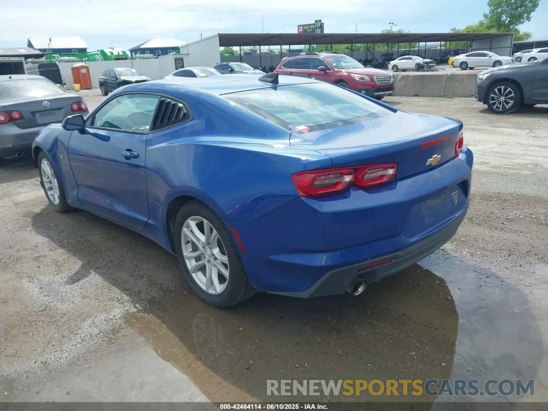 3 Photograph of a damaged car 1G1FB1RX9M0106195 CHEVROLET CAMARO 2021