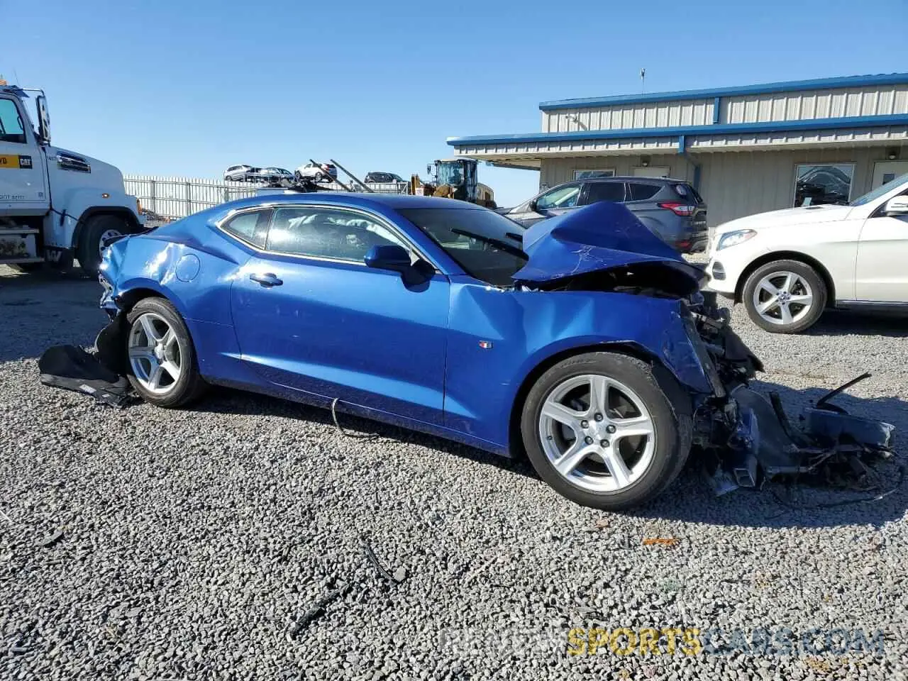 4 Photograph of a damaged car 1G1FB1RXXM0108036 CHEVROLET CAMARO 2021