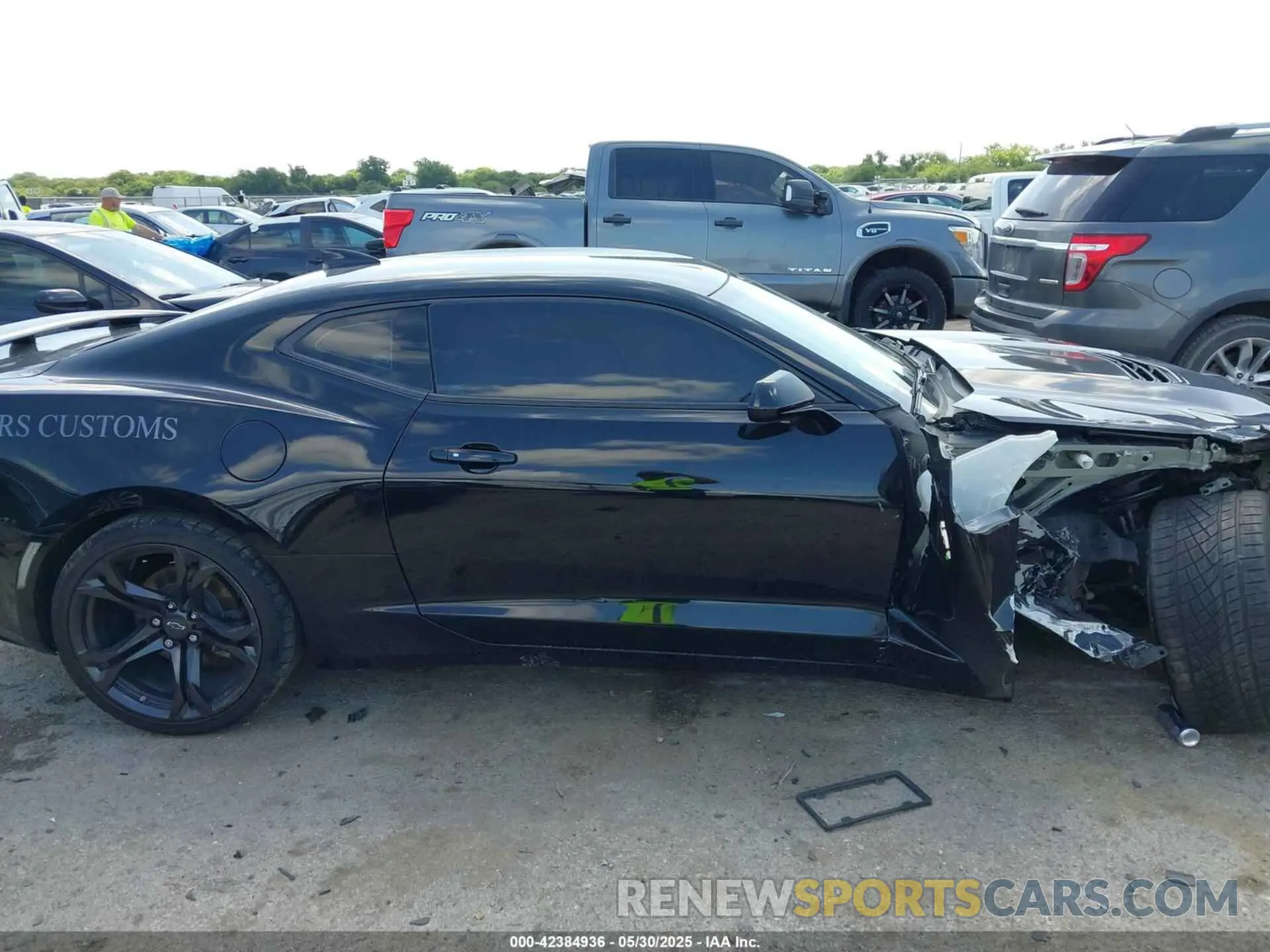 13 Photograph of a damaged car 1G1FE1R70M0117464 CHEVROLET CAMARO 2021