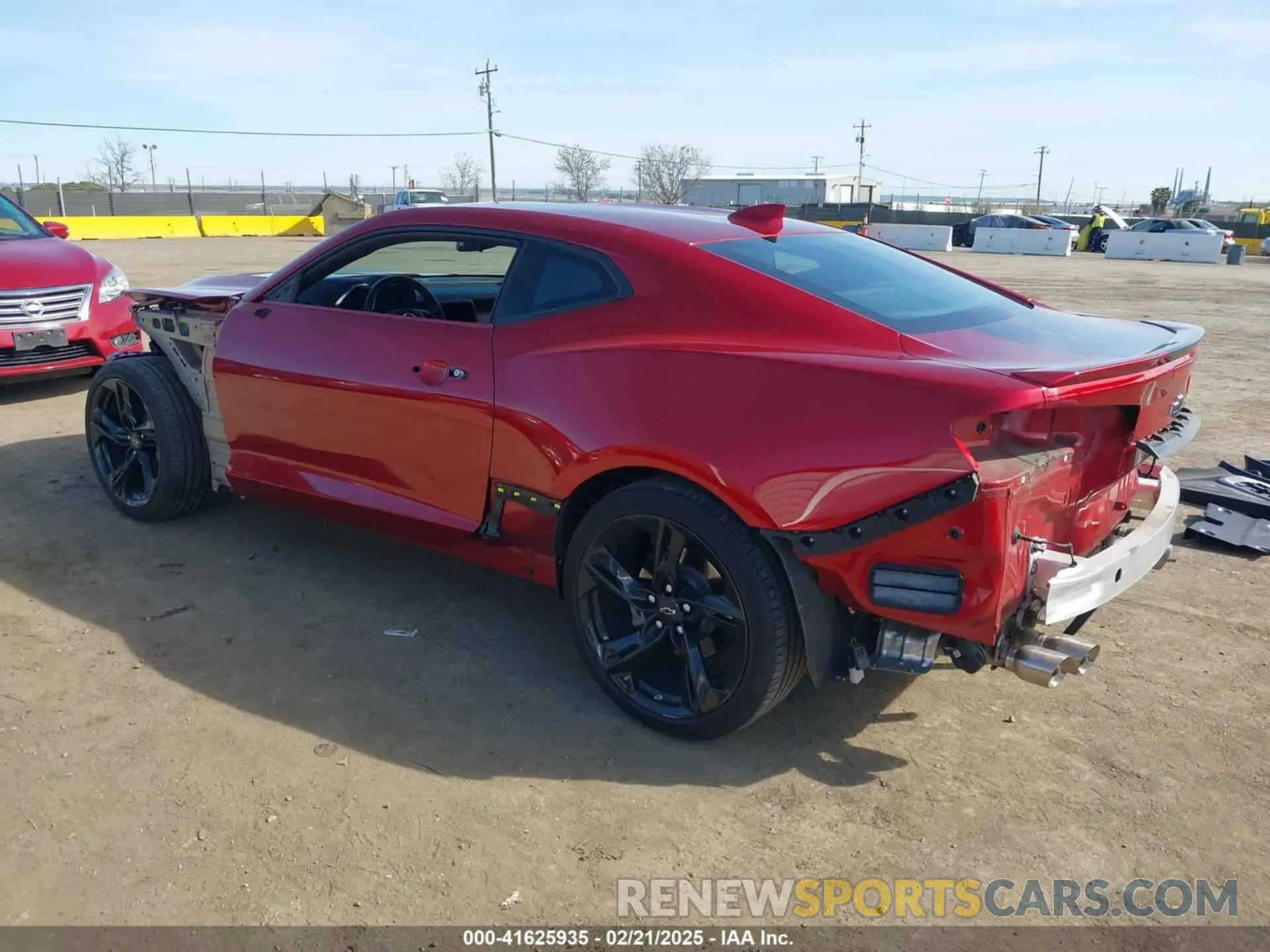 3 Photograph of a damaged car 1G1FE1R79M0141925 CHEVROLET CAMARO 2021