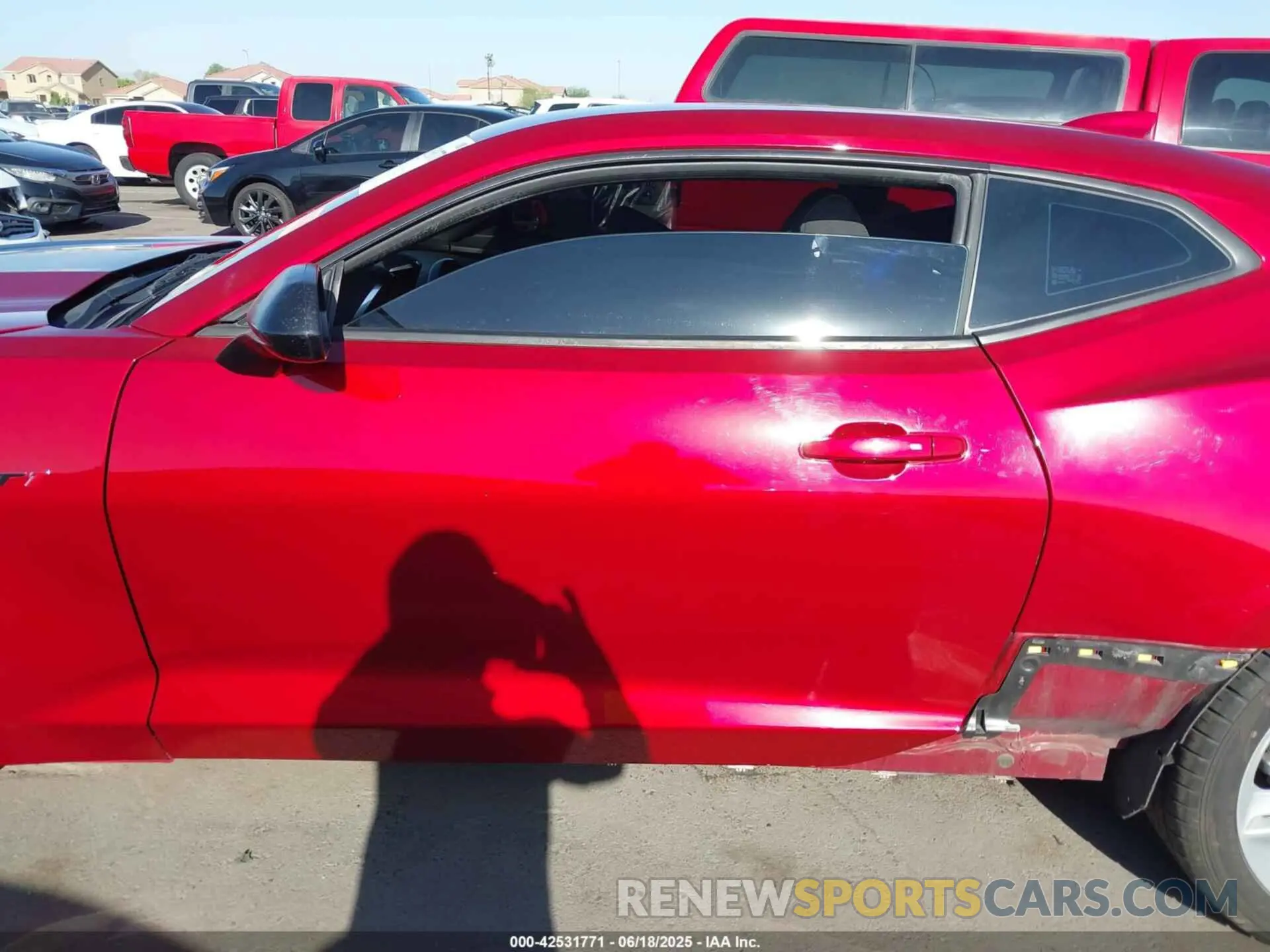 15 Photograph of a damaged car 1G1FF1R71M0112447 CHEVROLET CAMARO 2021