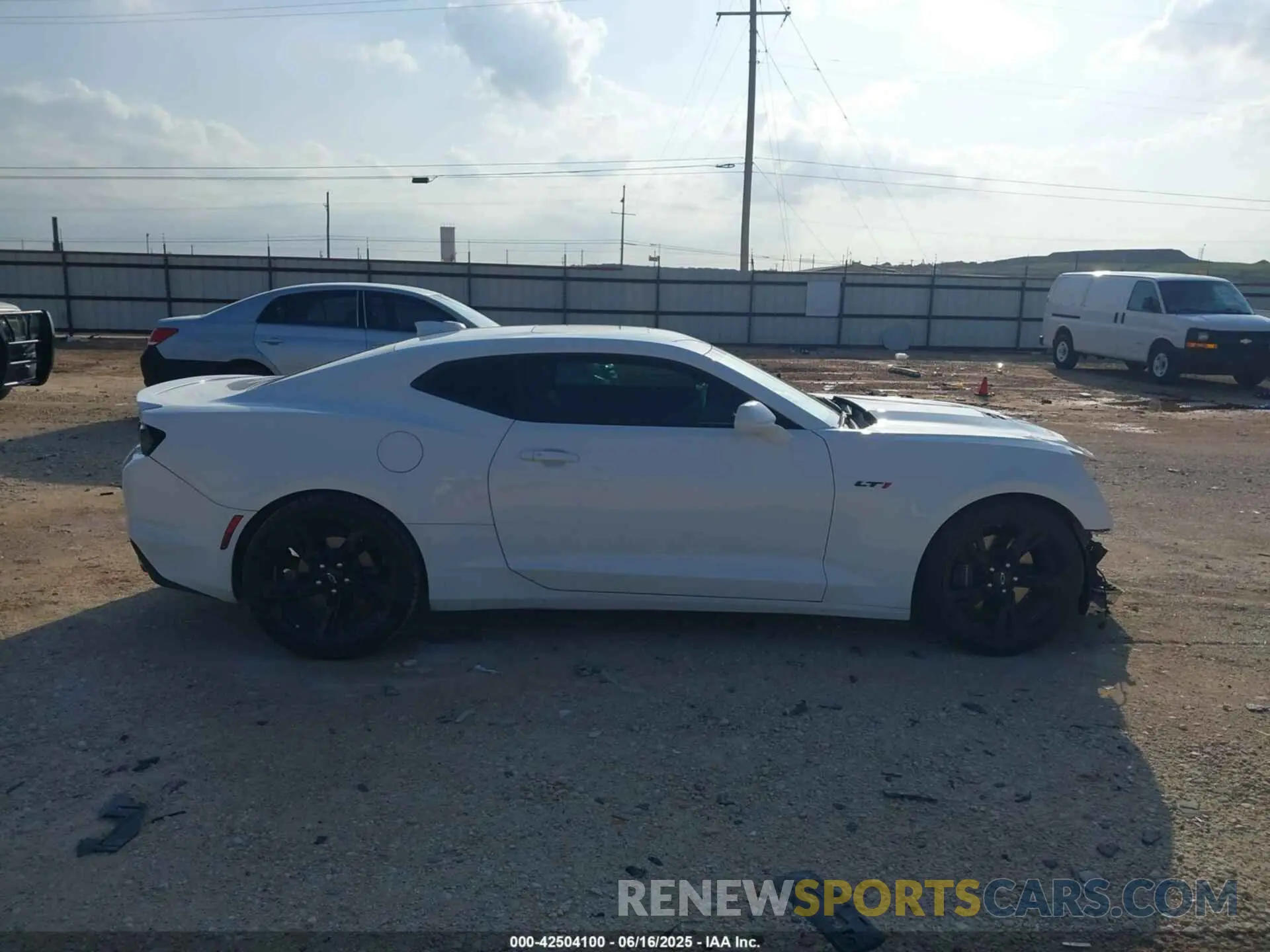 14 Photograph of a damaged car 1G1FF1R76M0138820 CHEVROLET CAMARO 2021