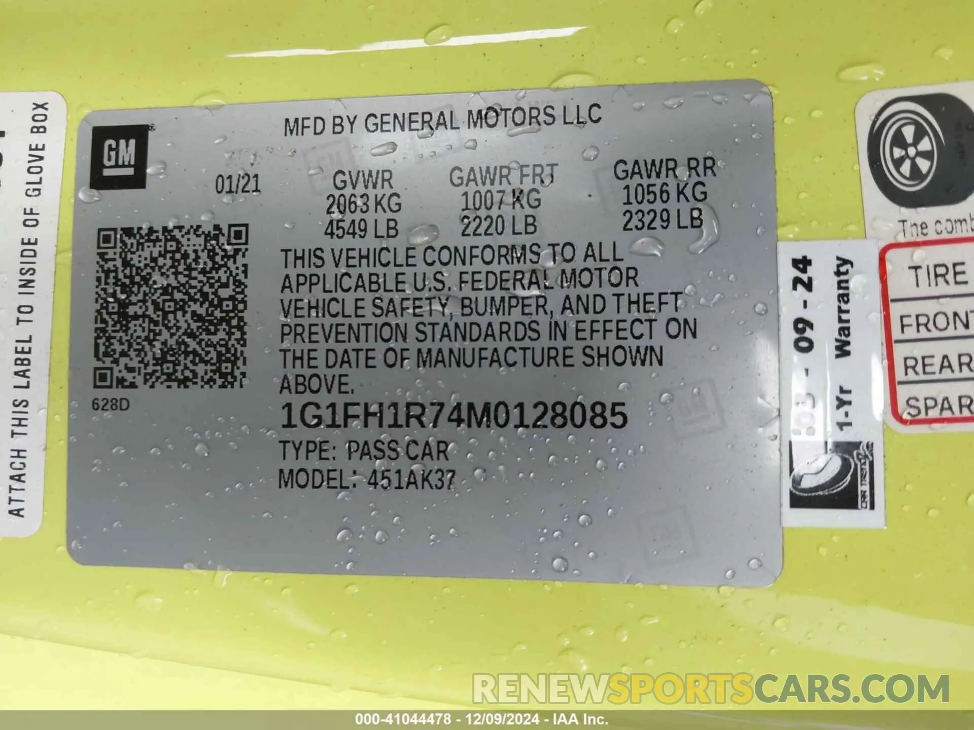 9 Photograph of a damaged car 1G1FH1R74M0128085 CHEVROLET CAMARO 2021