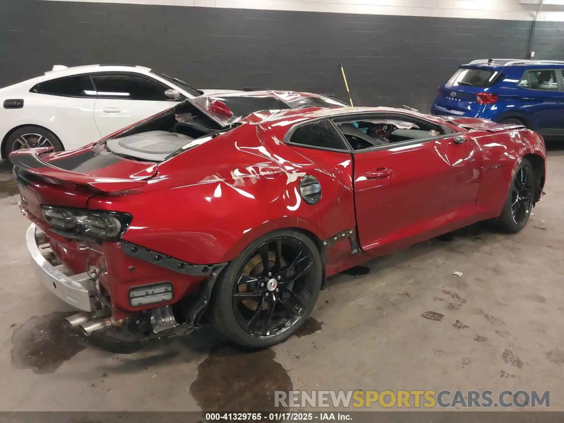 4 Photograph of a damaged car 1G1FH1R78M0122127 CHEVROLET CAMARO 2021