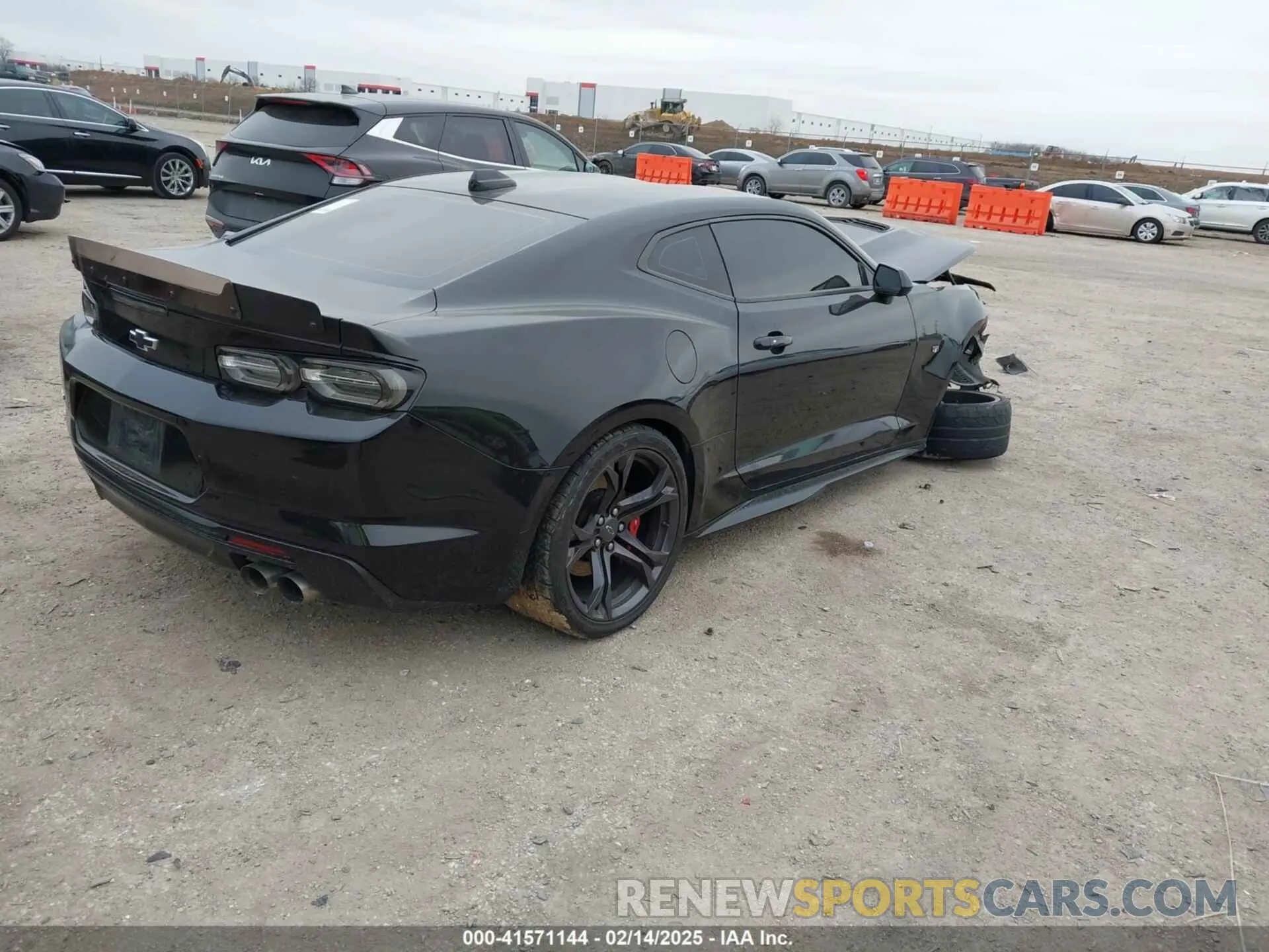 4 Photograph of a damaged car 1G1FH1R7XM0103188 CHEVROLET CAMARO 2021