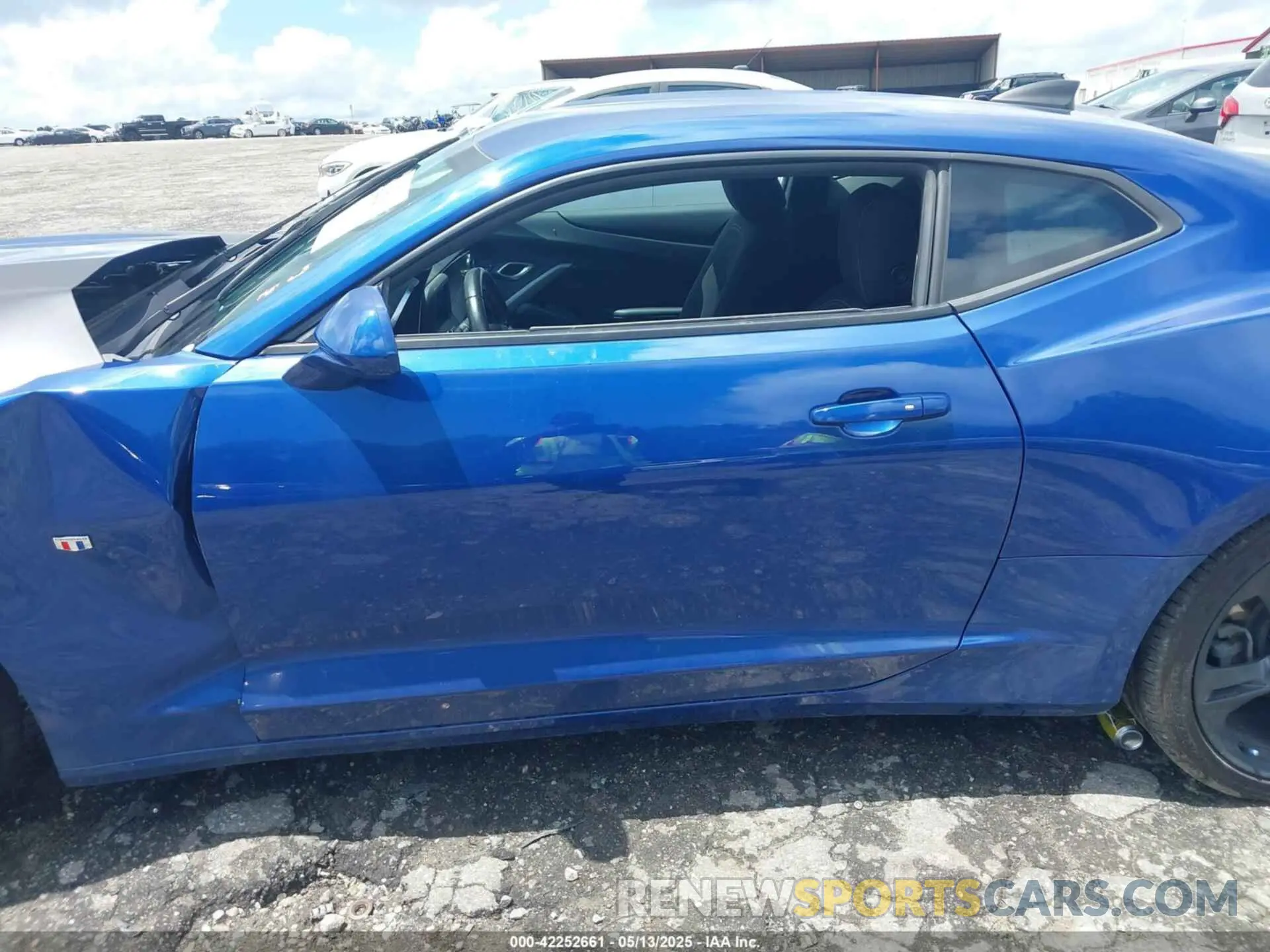 15 Photograph of a damaged car 1G1FB1RX3N0101236 CHEVROLET CAMARO 2022
