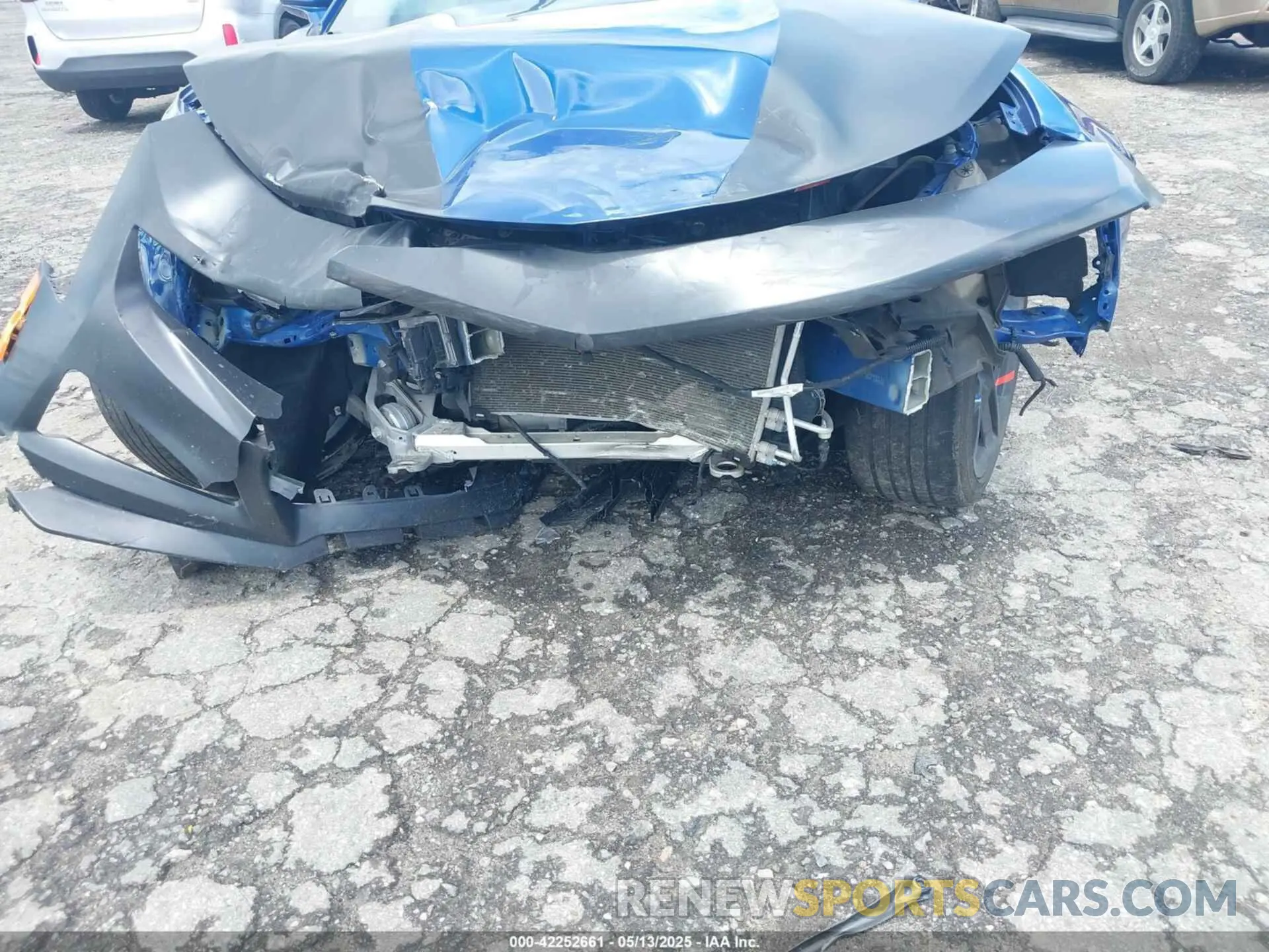 6 Photograph of a damaged car 1G1FB1RX3N0101236 CHEVROLET CAMARO 2022