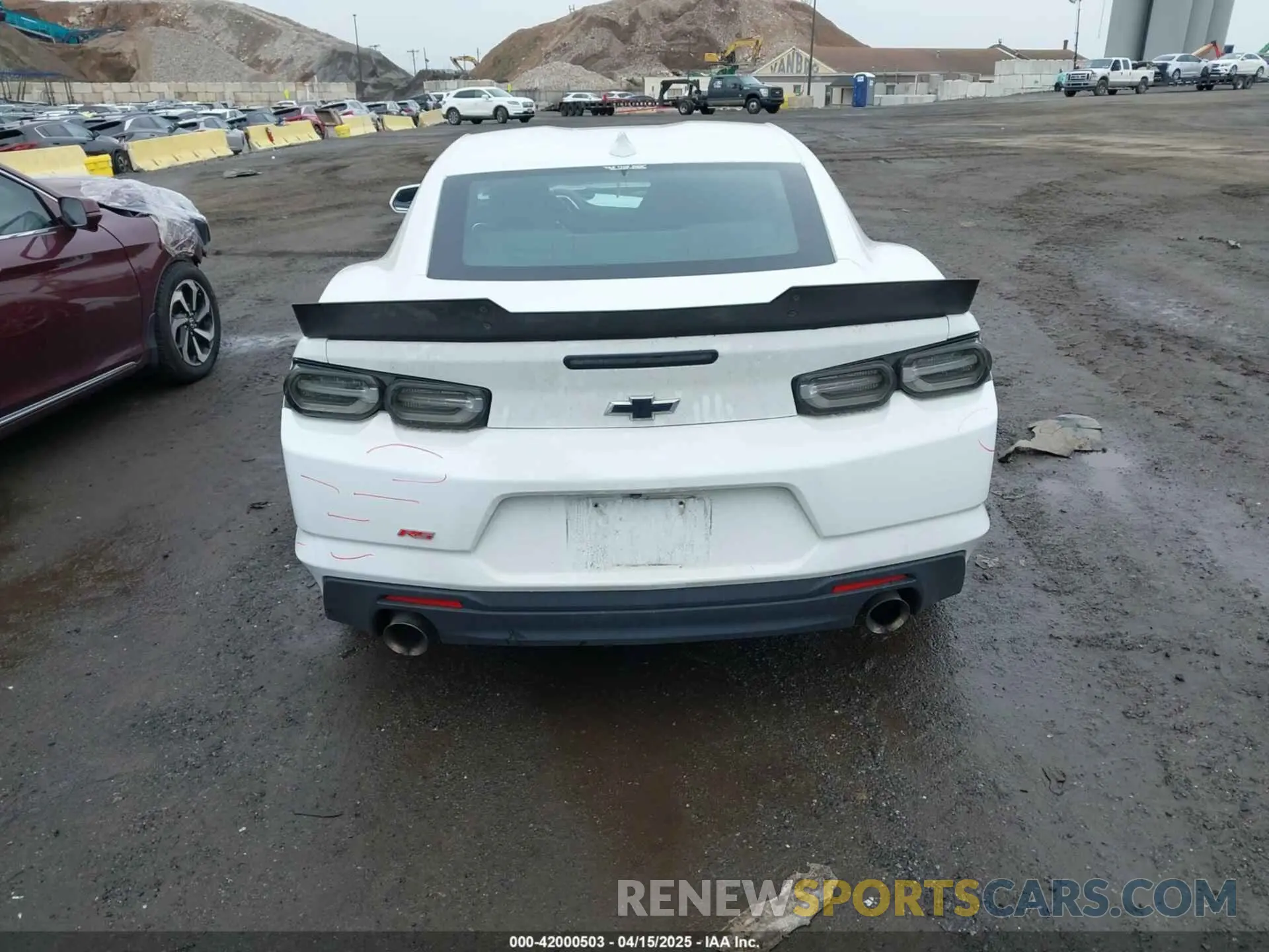 17 Photograph of a damaged car 1G1FB1RX3N0105934 CHEVROLET CAMARO 2022