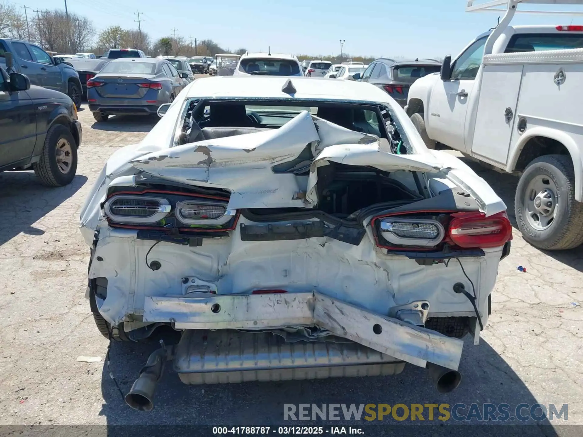 16 Photograph of a damaged car 1G1FB1RX4N0109913 CHEVROLET CAMARO 2022
