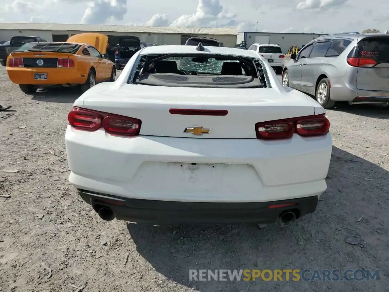 6 Photograph of a damaged car 1G1FB1RX4N0121382 CHEVROLET CAMARO 2022