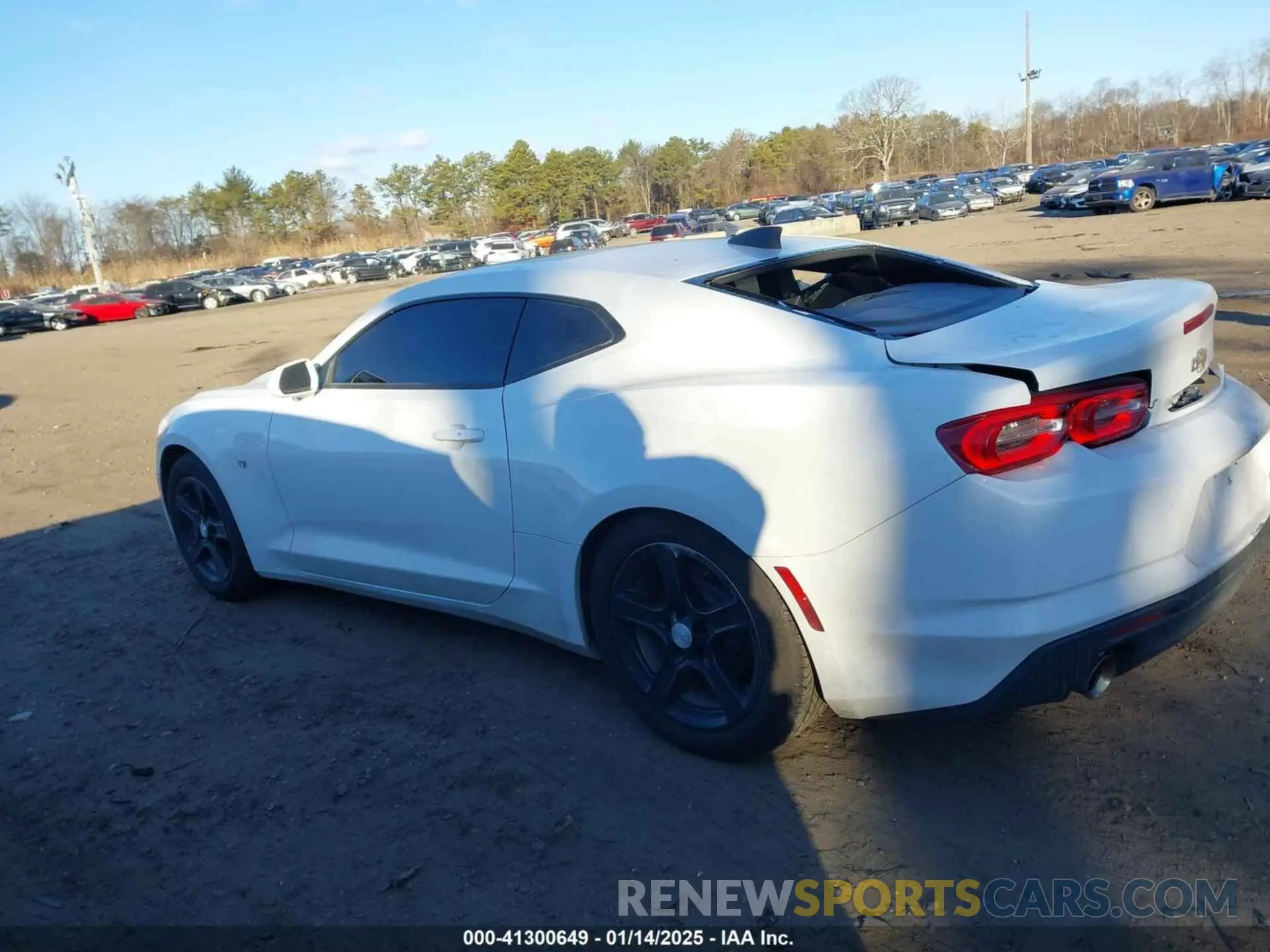 14 Photograph of a damaged car 1G1FB1RX7N0109923 CHEVROLET CAMARO 2022