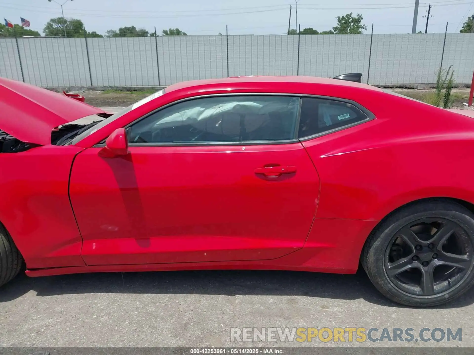 14 Photograph of a damaged car 1G1FB1RX8N0118484 CHEVROLET CAMARO 2022