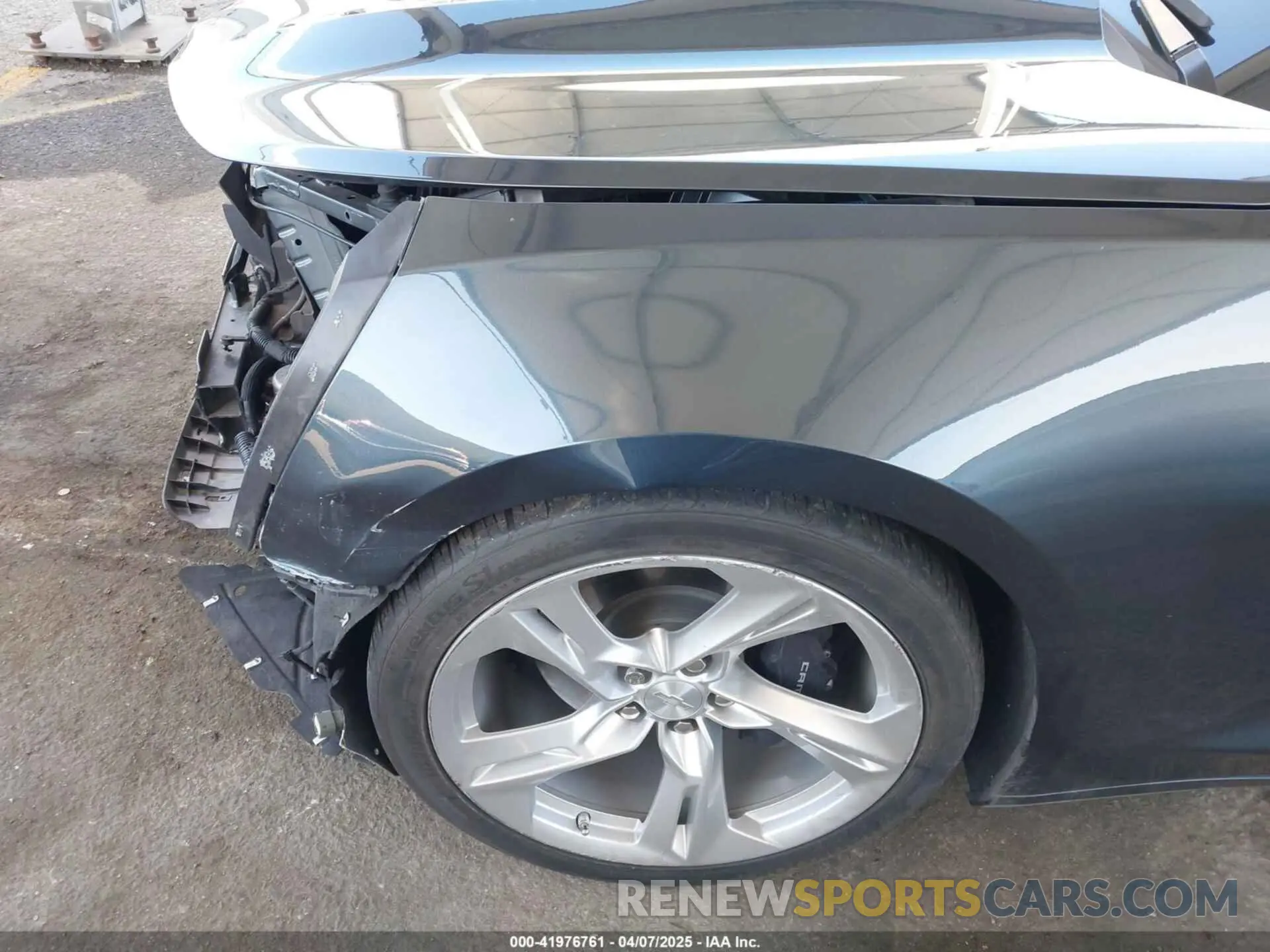 18 Photograph of a damaged car 1G1FF1R75N0132301 CHEVROLET CAMARO 2022