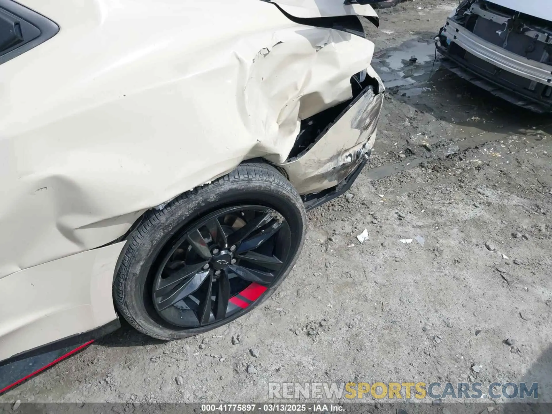 18 Photograph of a damaged car 1G1FF1R79N0127084 CHEVROLET CAMARO 2022
