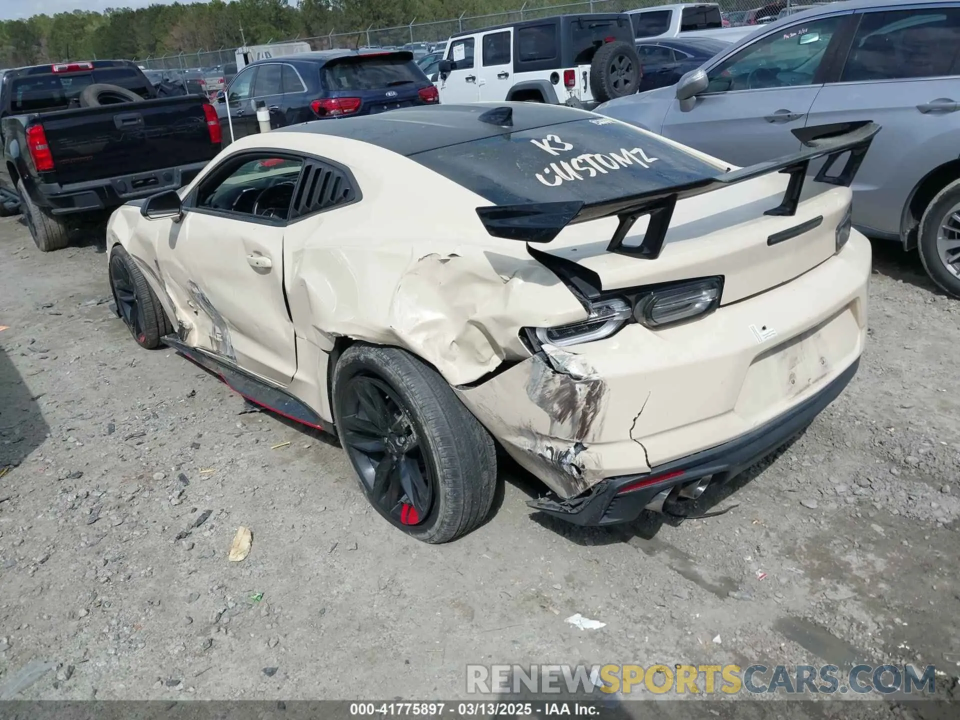 3 Photograph of a damaged car 1G1FF1R79N0127084 CHEVROLET CAMARO 2022