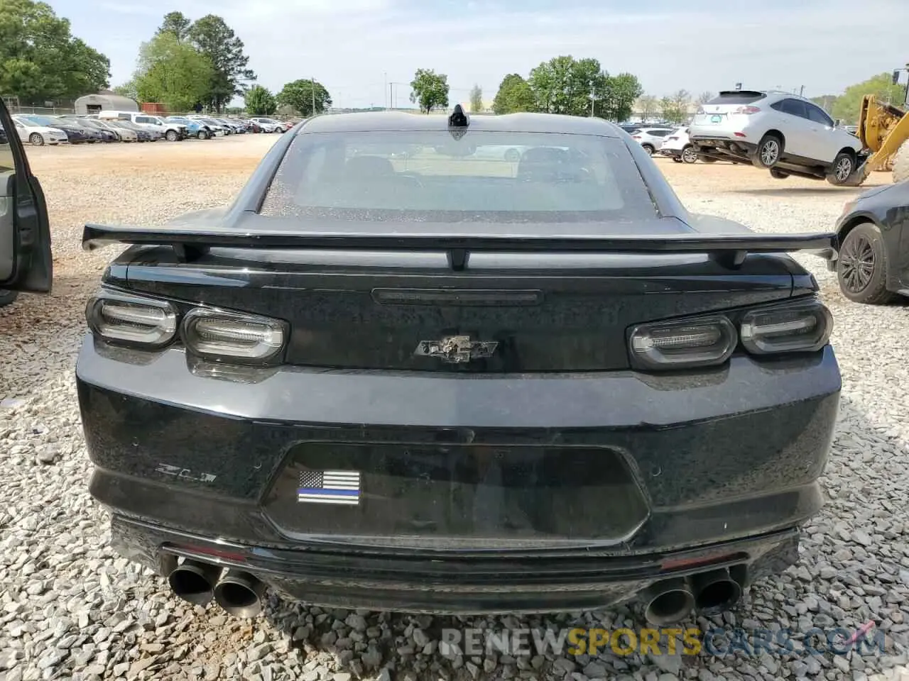 6 Photograph of a damaged car 1G1FJ1R61N0106977 CHEVROLET CAMARO 2022