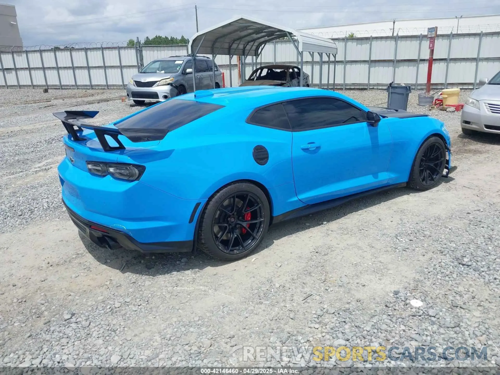 4 Photograph of a damaged car 1G1FJ1R62N0118359 CHEVROLET CAMARO 2022