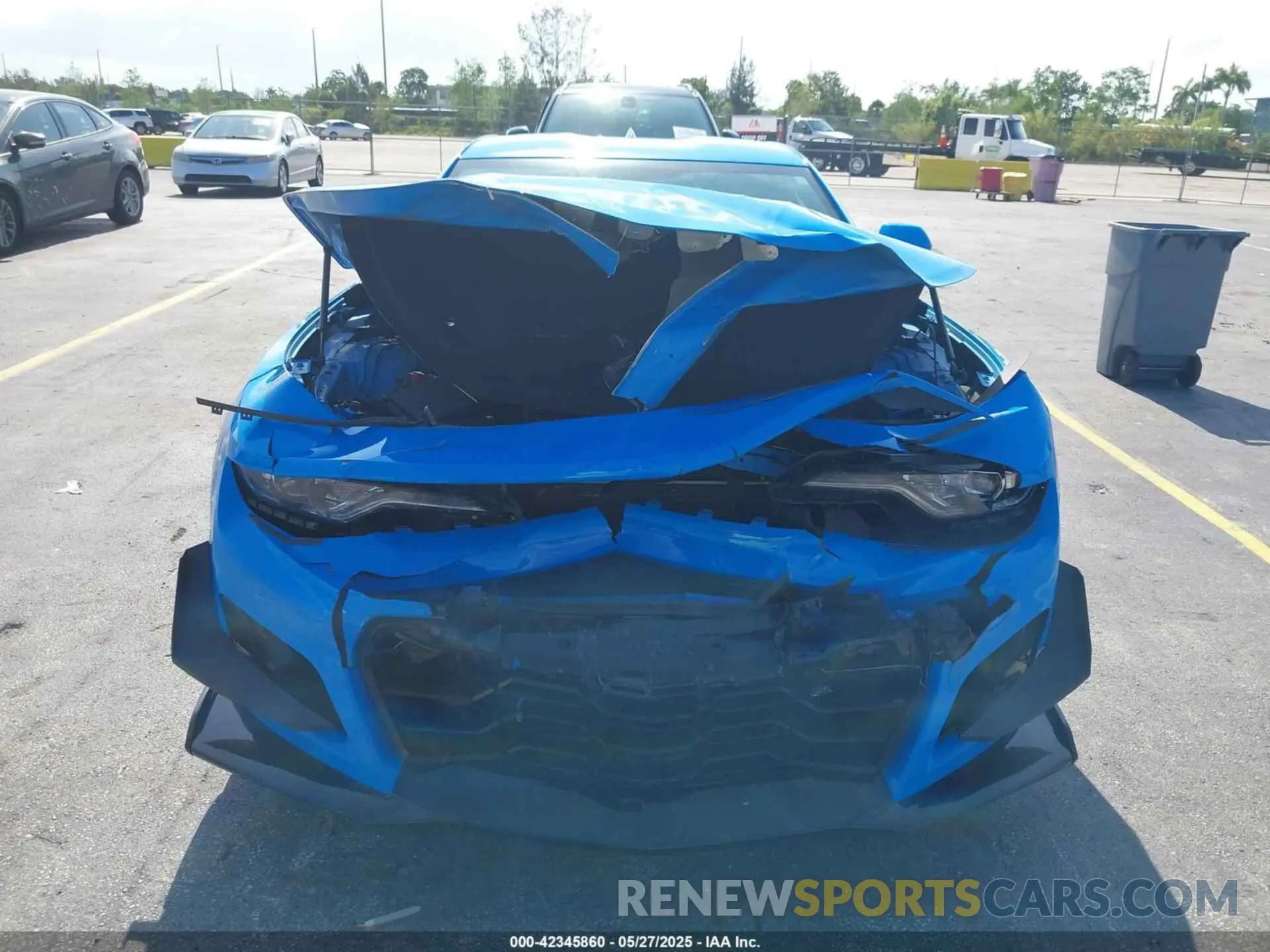6 Photograph of a damaged car 1G1FB1RS3P0108386 CHEVROLET CAMARO 2023