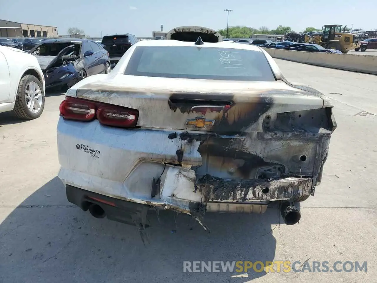 6 Photograph of a damaged car 1G1FB1RX0P0130745 CHEVROLET CAMARO 2023