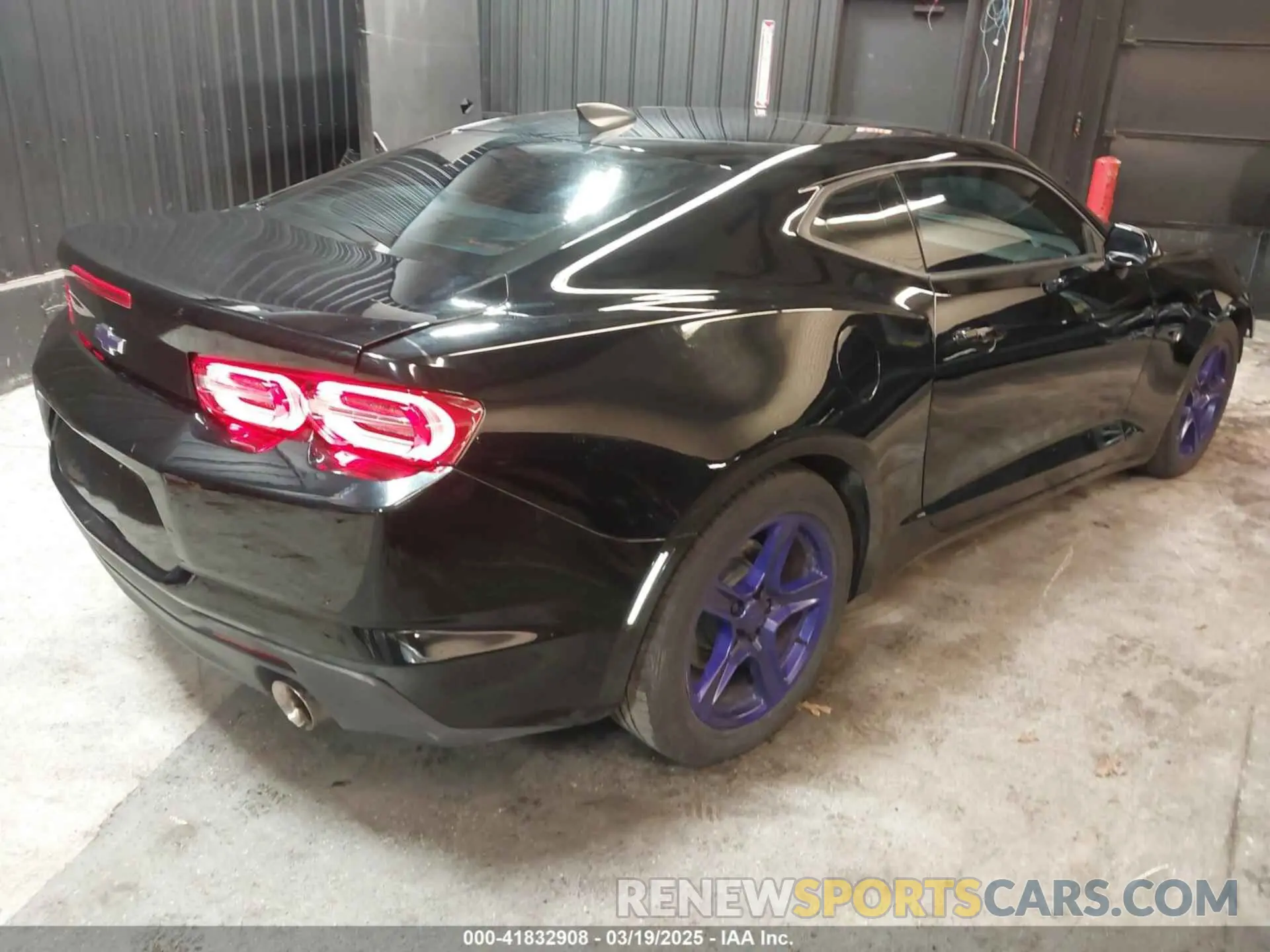 4 Photograph of a damaged car 1G1FB1RX9P0143512 CHEVROLET CAMARO 2023