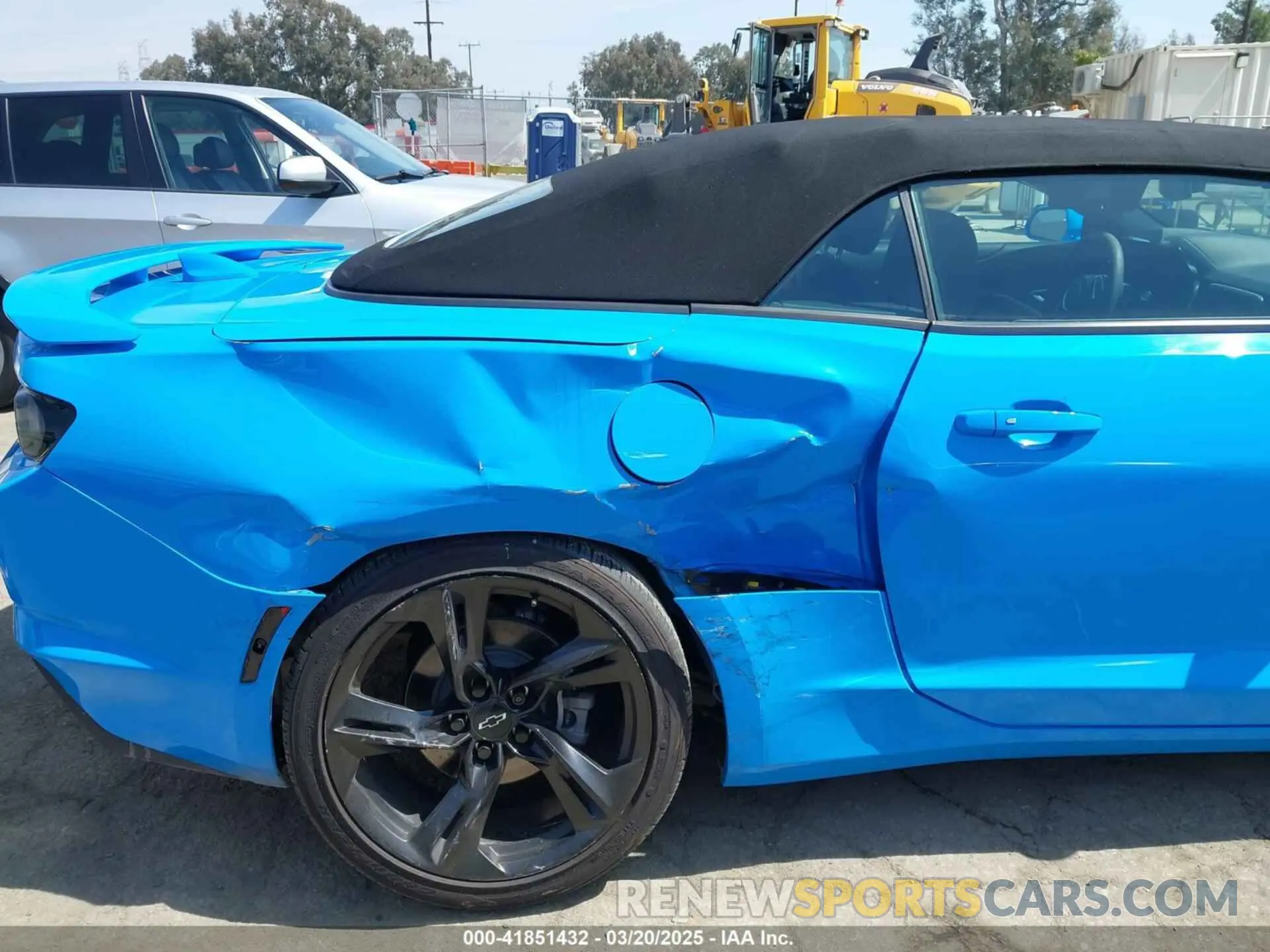 6 Photograph of a damaged car 1G1FB3DS5P0114158 CHEVROLET CAMARO 2023