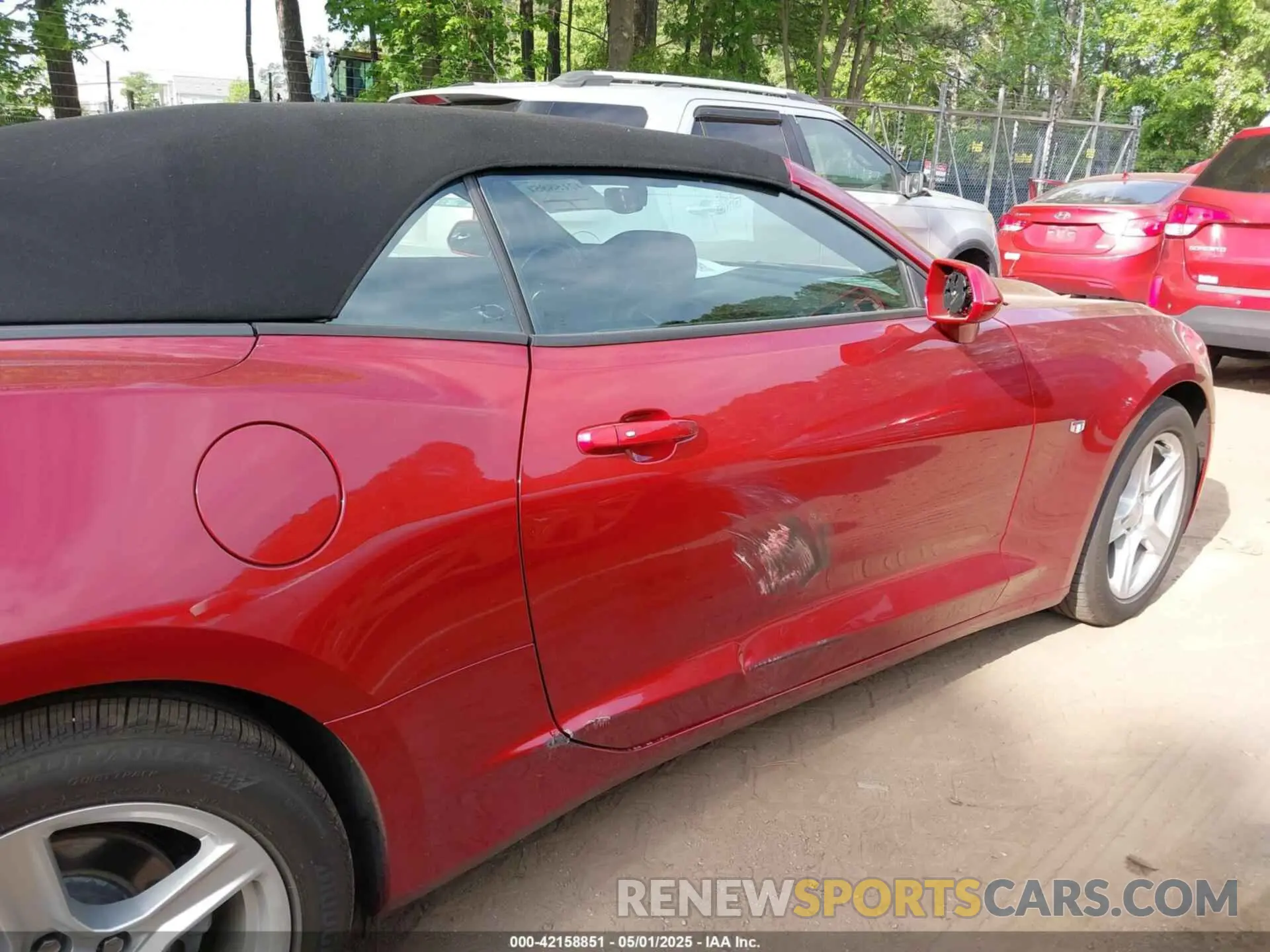 6 Photograph of a damaged car 1G1FB3DS5P0134992 CHEVROLET CAMARO 2023