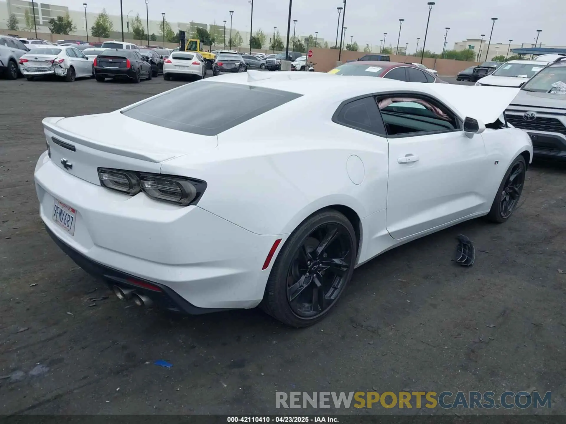 4 Photograph of a damaged car 1G1FD1RS1P0132244 CHEVROLET CAMARO 2023
