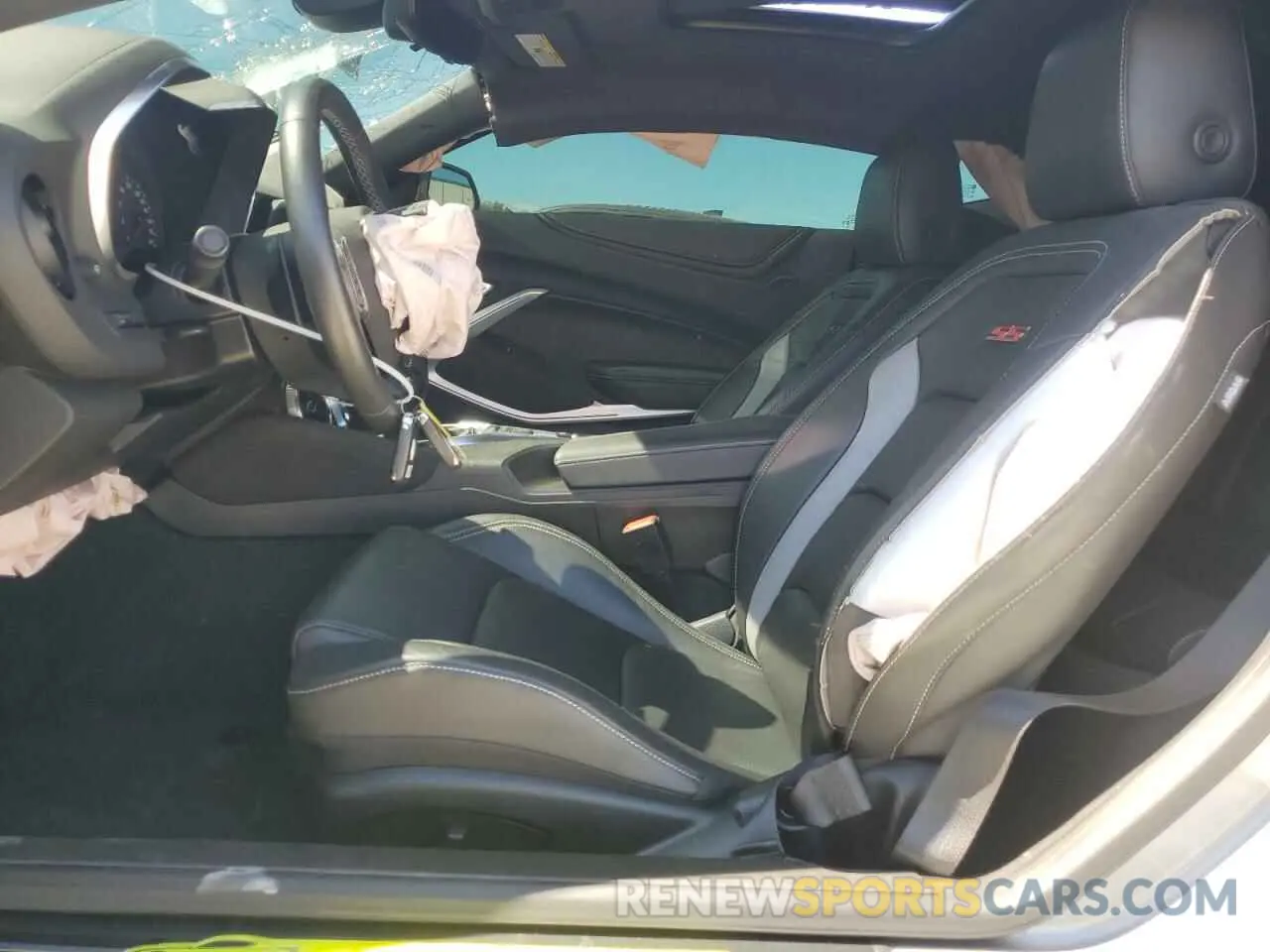 7 Photograph of a damaged car 1G1FH1R79P0157991 CHEVROLET CAMARO 2023