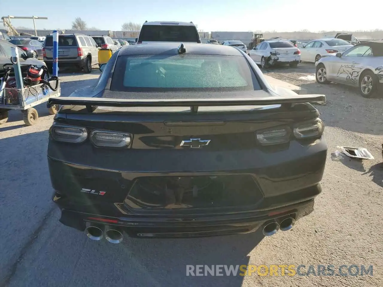 6 Photograph of a damaged car 1G1FK1R62P0135825 CHEVROLET CAMARO 2023