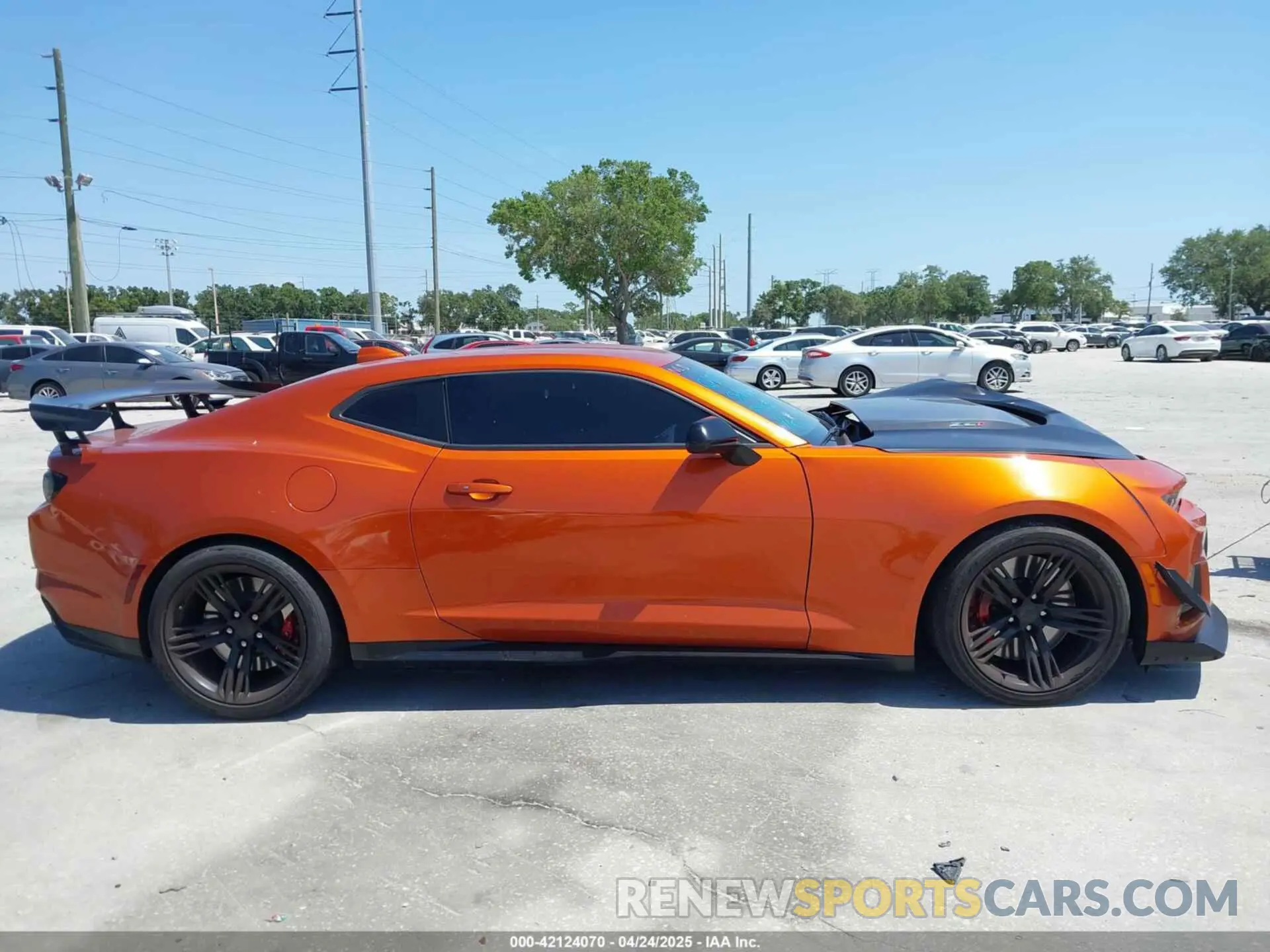 13 Photograph of a damaged car 1G1FK1R69P0104359 CHEVROLET CAMARO 2023