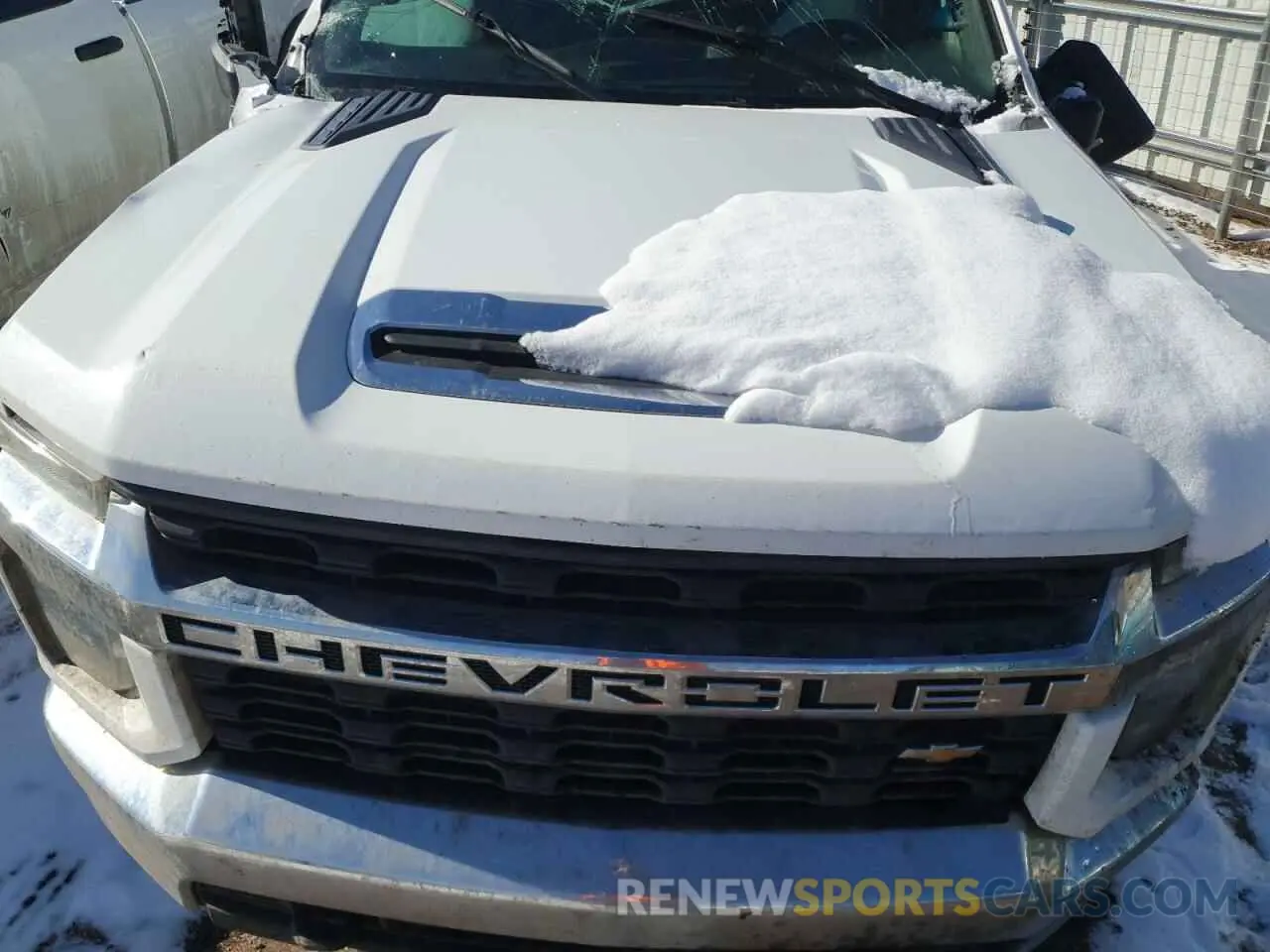 12 Photograph of a damaged car 1GC4YTE71LF301993 CHEVROLET C/K2500 2020