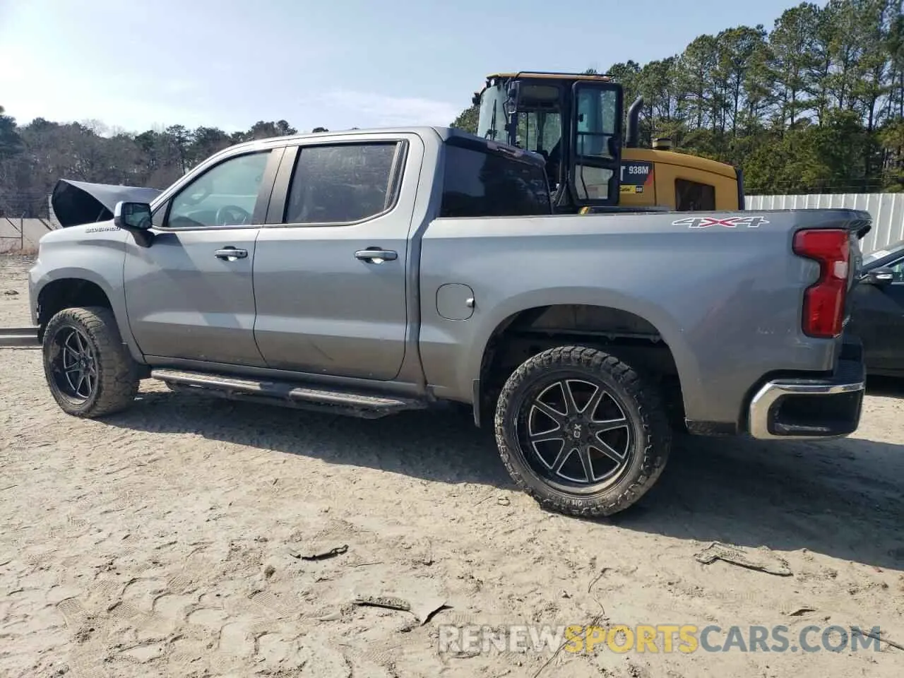 2 Photograph of a damaged car 3GCUYDED0LG157850 CHEVROLET C/K2500 2020