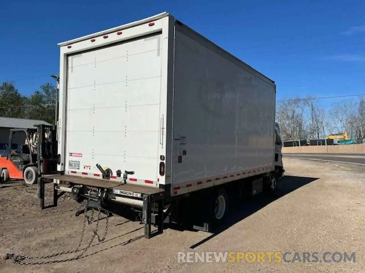 3 Photograph of a damaged car JALCDW160L7010058 CHEVROLET C/K4500 2020