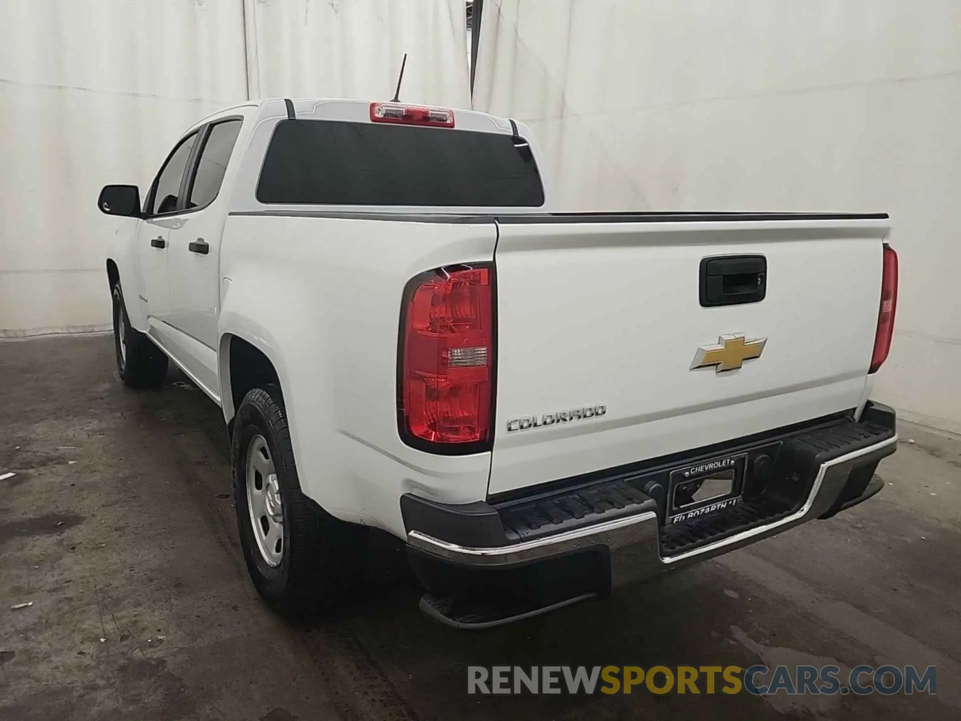 2 Photograph of a damaged car 1GCGSBEA5K1181390 CHEVROLET COLORADO 2019